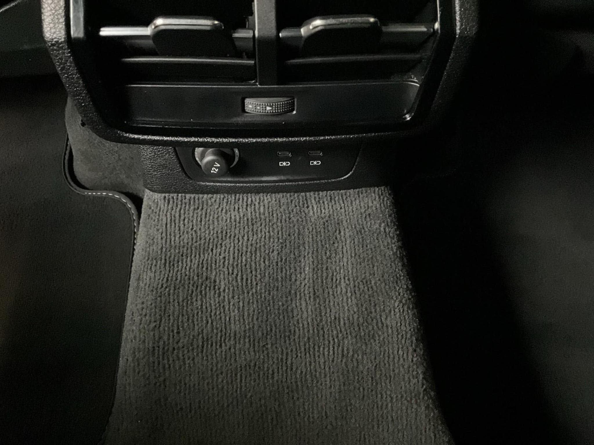 Audi Q3 SB+S-line+S-Tronic+Quattro+40TFSI (2022) - Foto 15