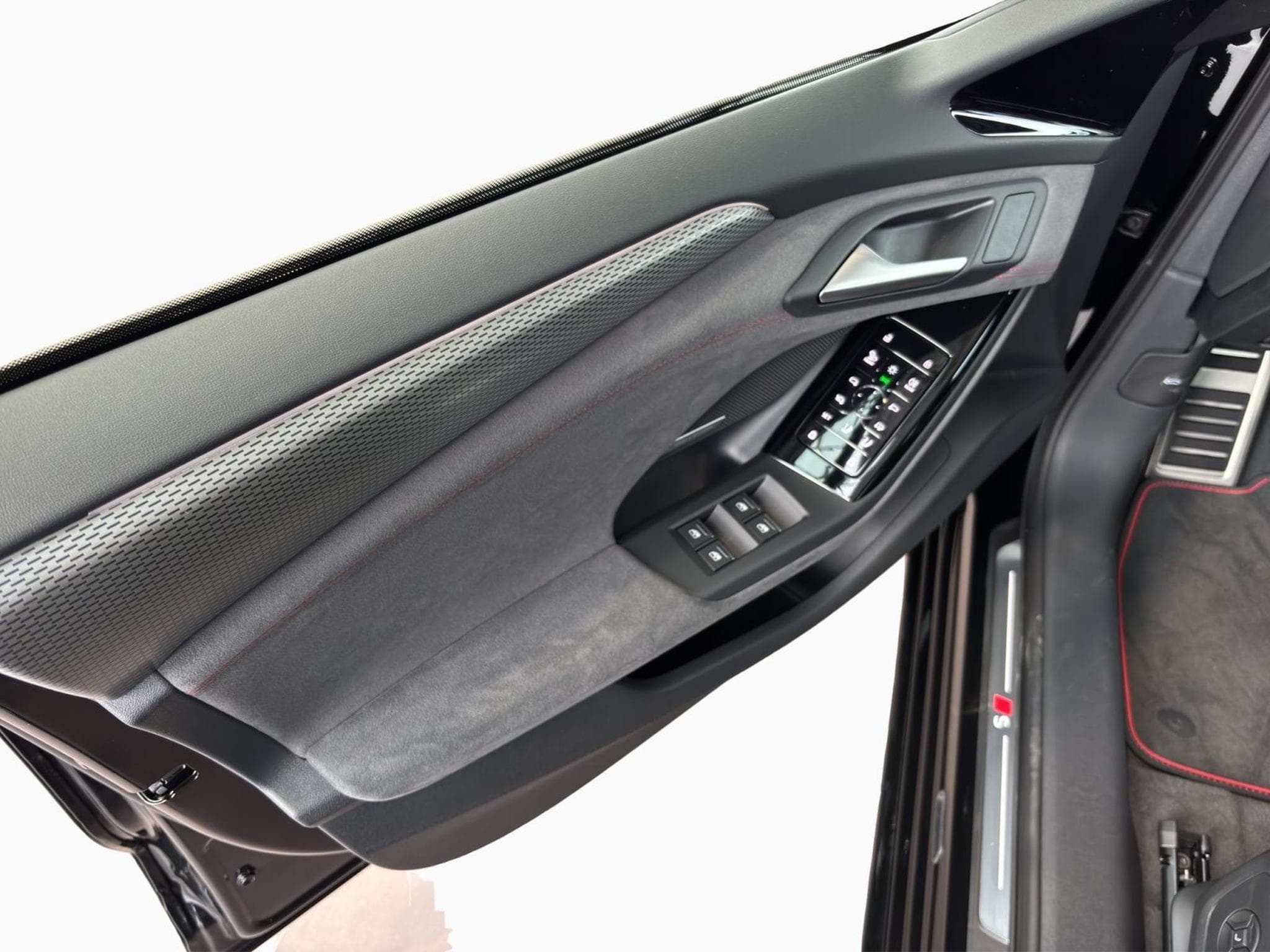 Audi A6 e-tron Avant (2026) - Photo 14