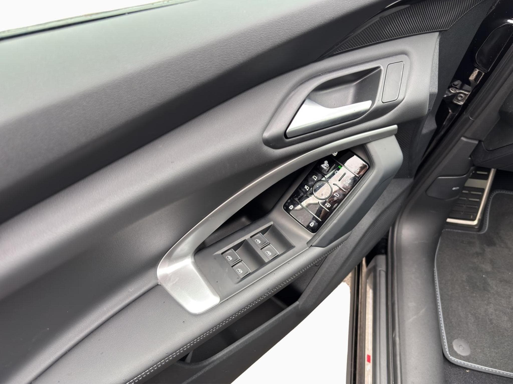 Audi Q5 SUV (2026) - Photo 14