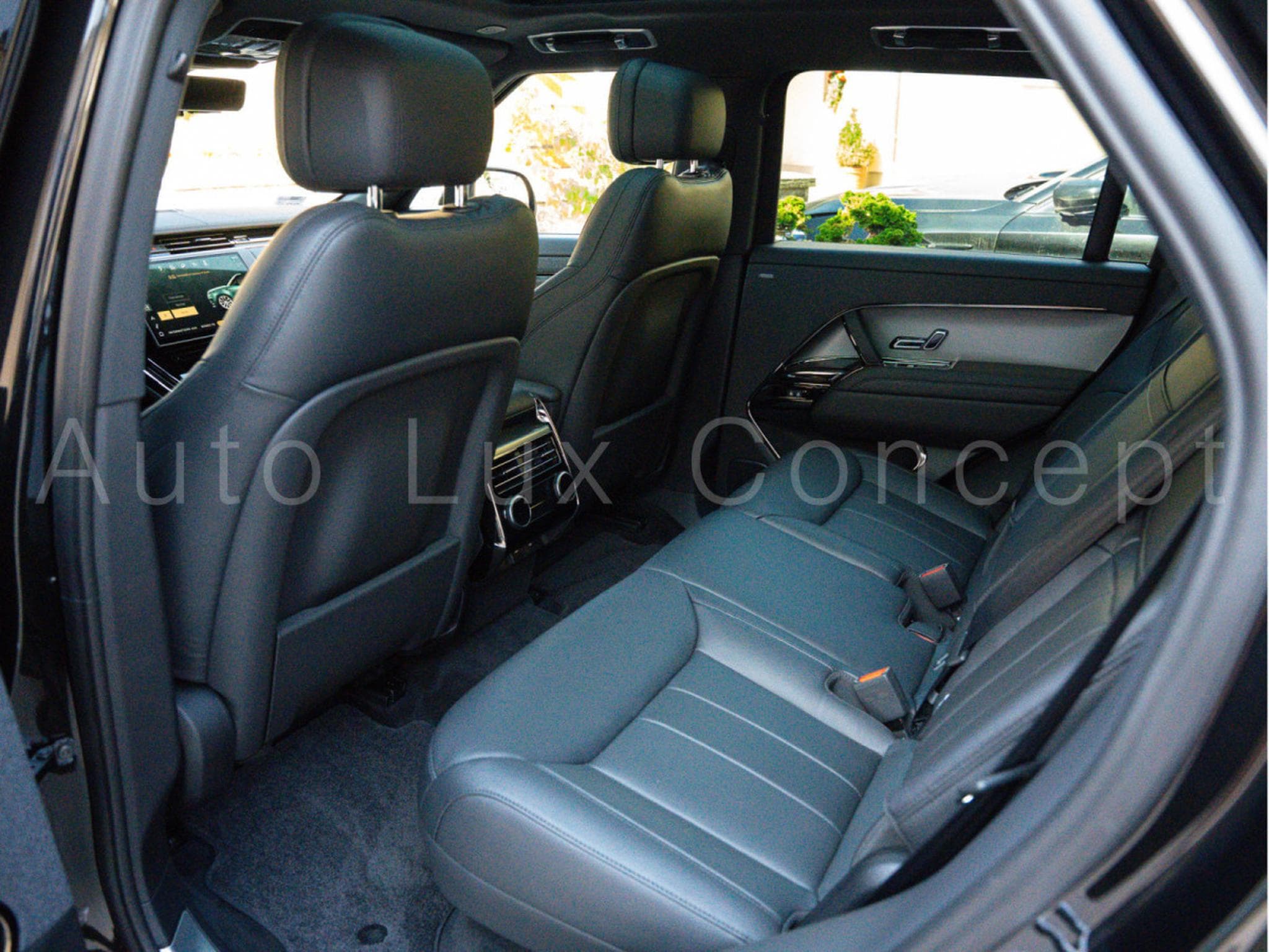 Land-Rover Range Rover Sport P460e Dynamic HSE AWD (2024) - Photo 16