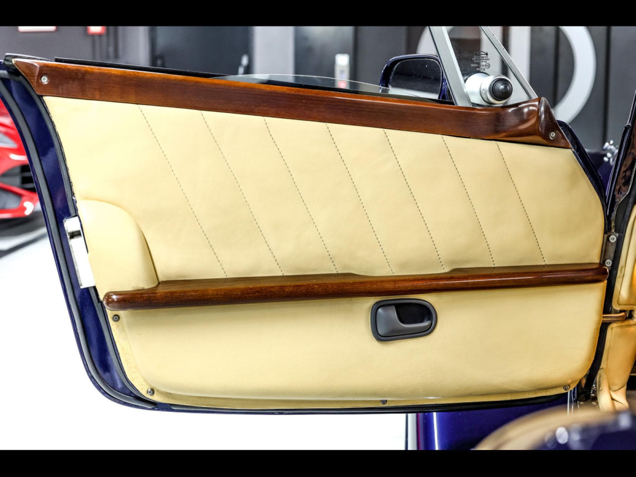 Morgan Aero 8 4.4 V8°MANUELLE 6 - MENDIP BLUE PEINTURE ASTON MARTIN (2004) - Photo 11