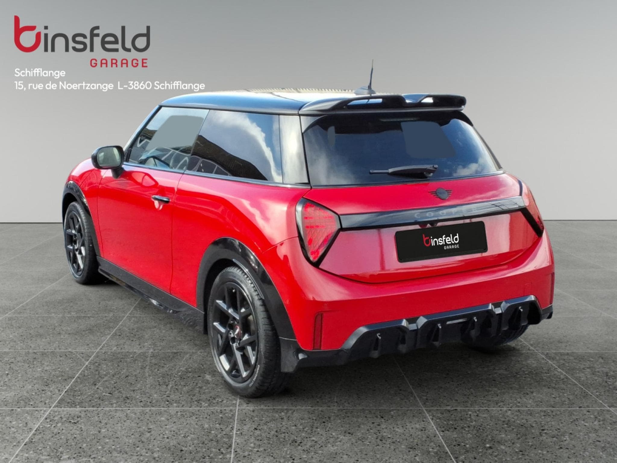 Mini Cooper Mini 1.5A C (2024) - Photo 3