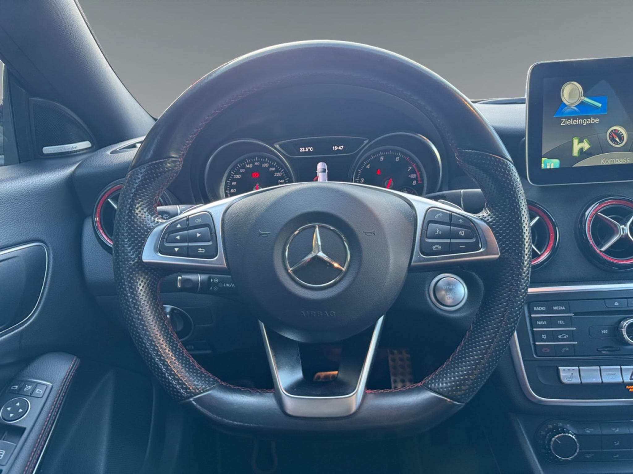 Mercedes CLA 250 Sport (2016) - Photo 11