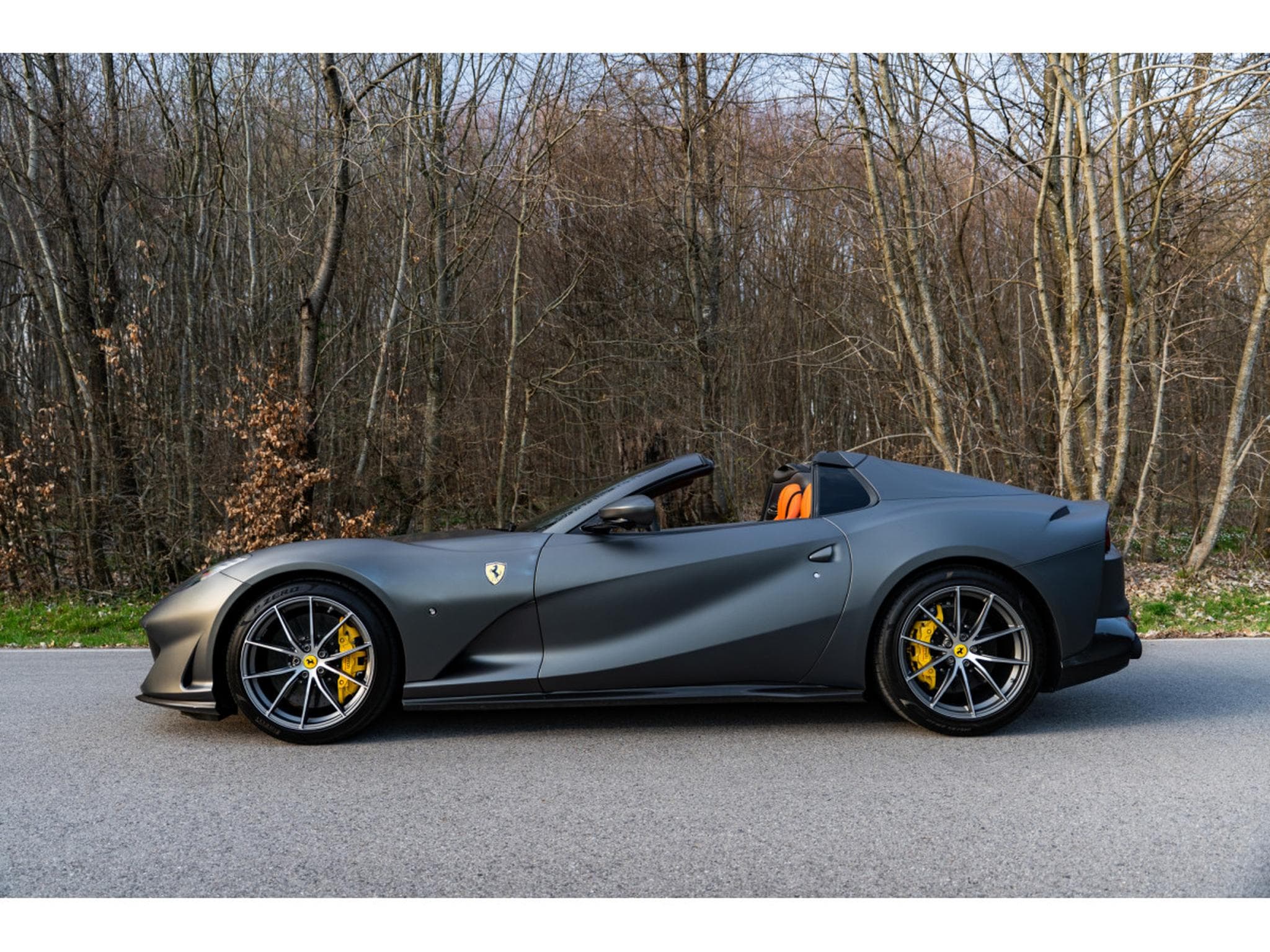 Ferrari 812 GTS FULL CARBON - Passenger DISPLAY (2022) - Photo 4