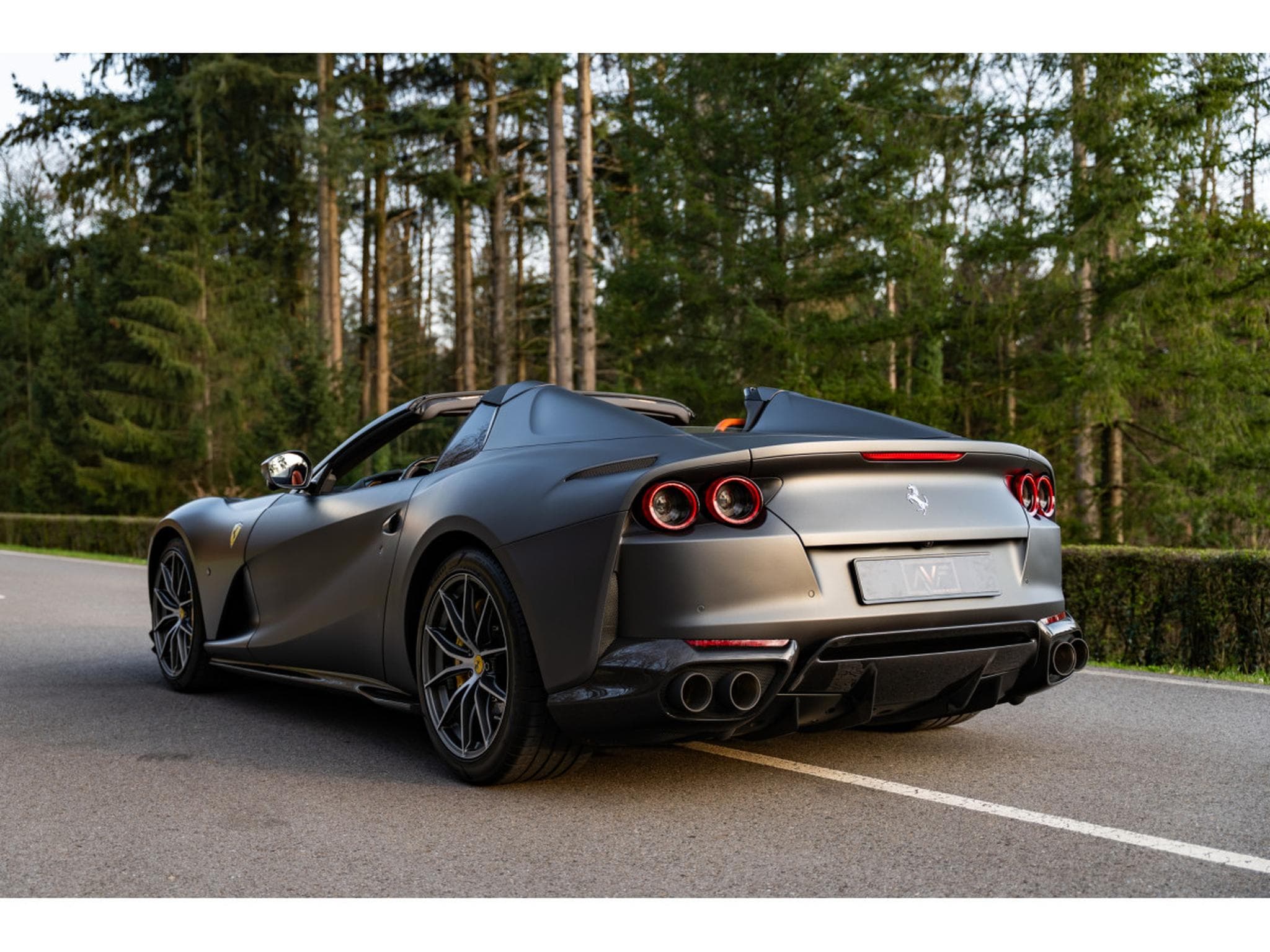 Ferrari 812 GTS FULL CARBON - Passenger DISPLAY (2022) - Photo 7