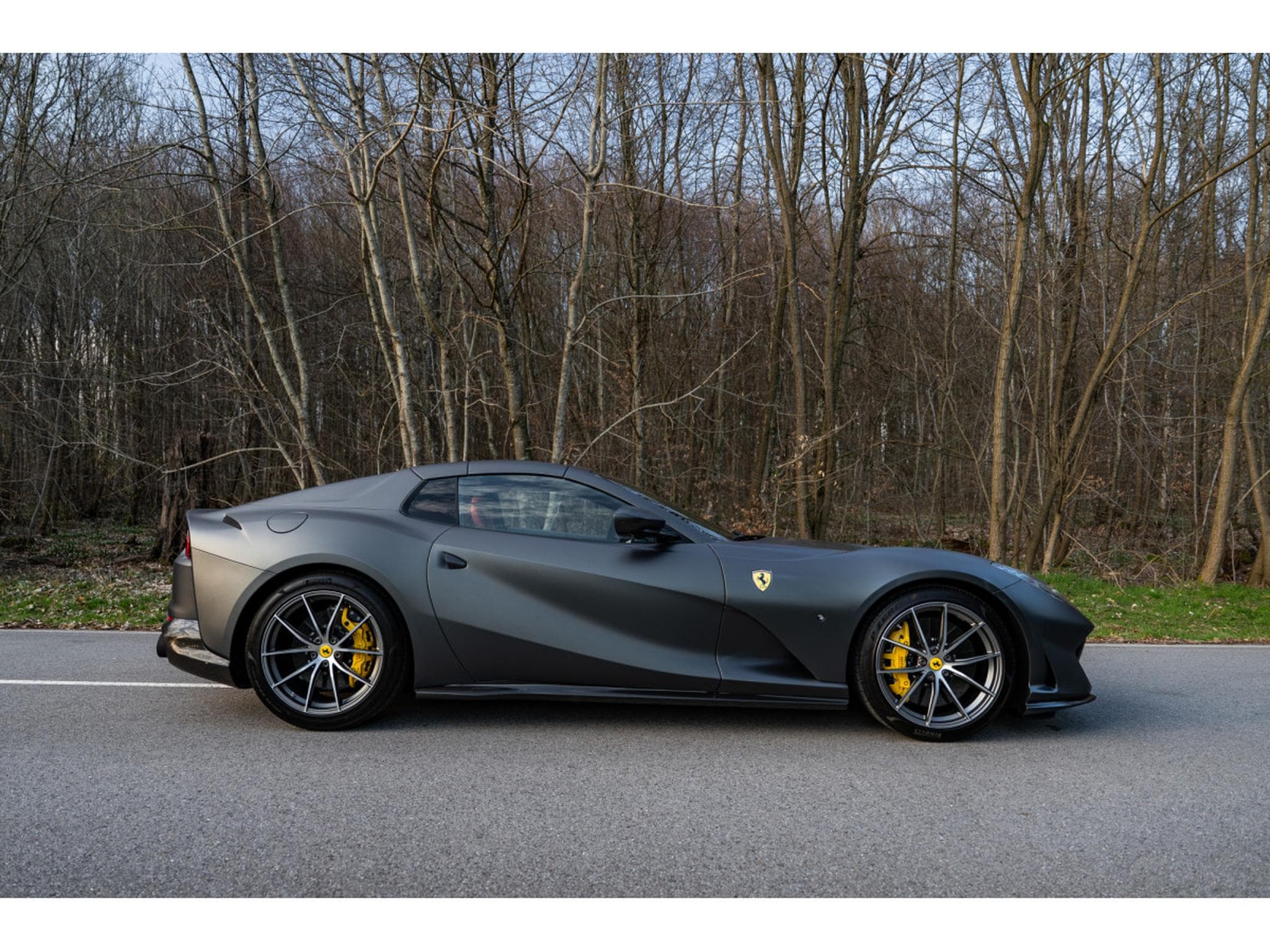 Ferrari 812 GTS FULL CARBON - Passenger DISPLAY (2022) - Photo 8
