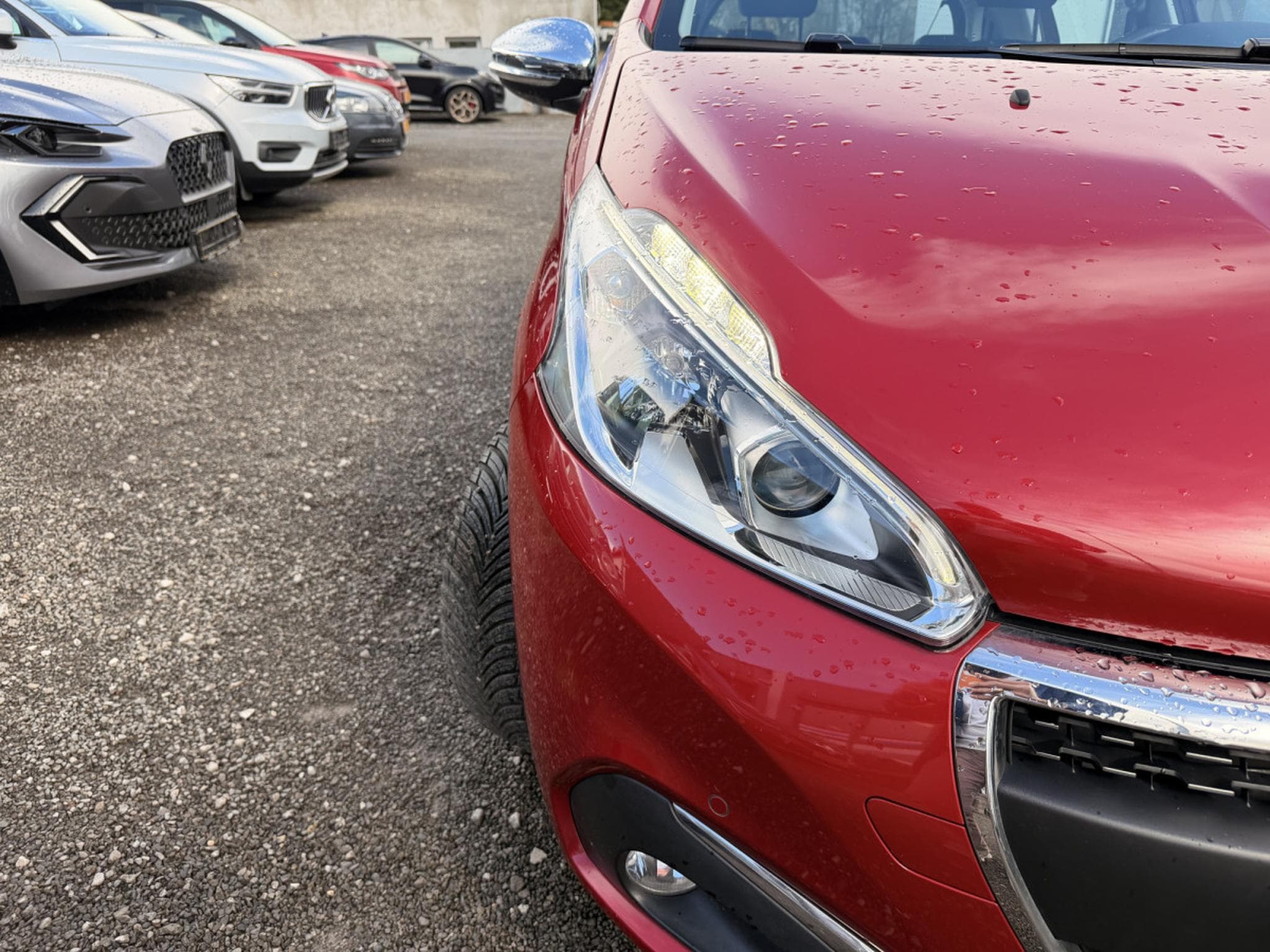 Peugeot 208 1.2 ALLURE 110 S&S (2015) - Photo 9