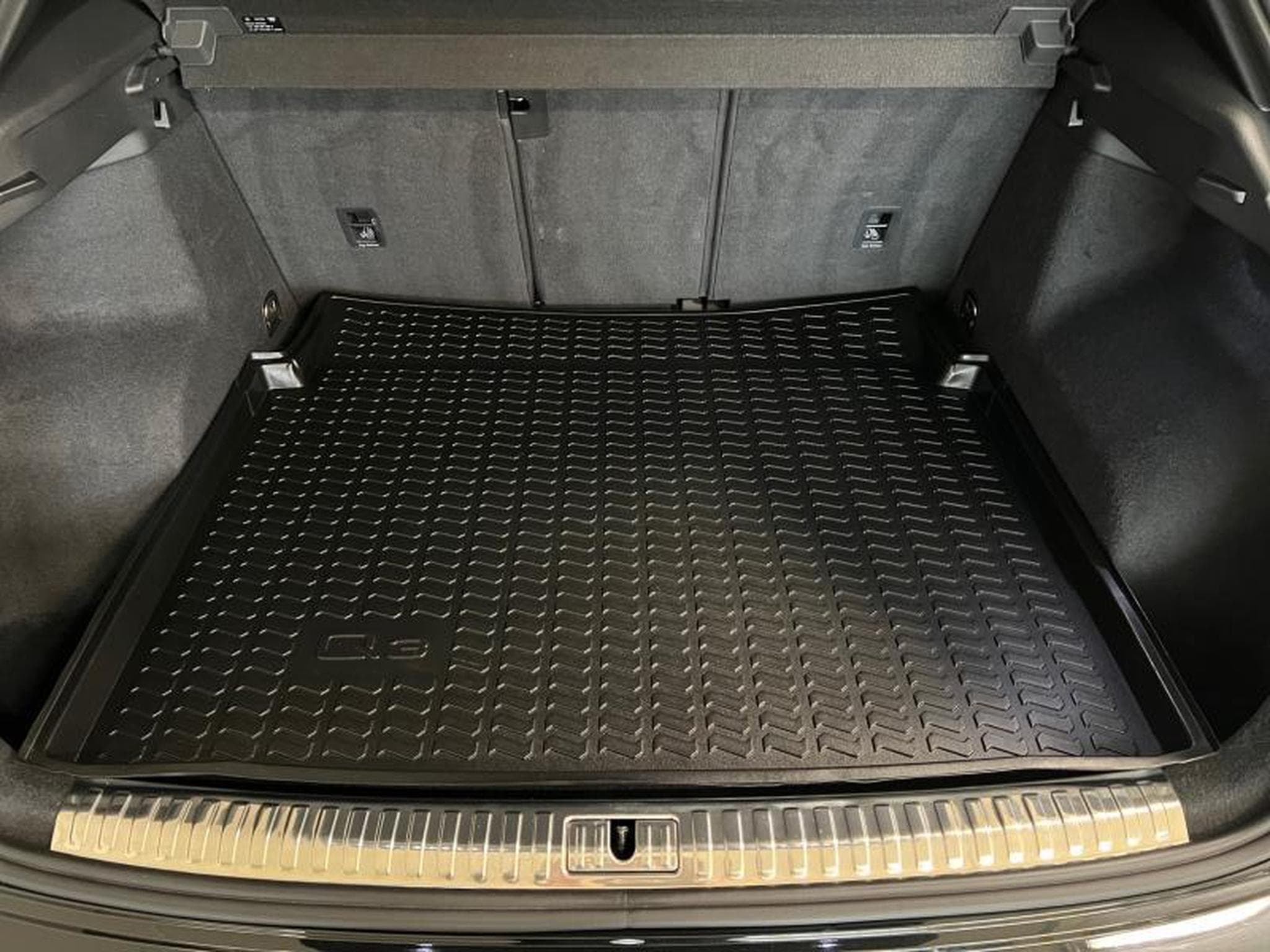 Audi RSQ3 RS (2020) - Photo 18