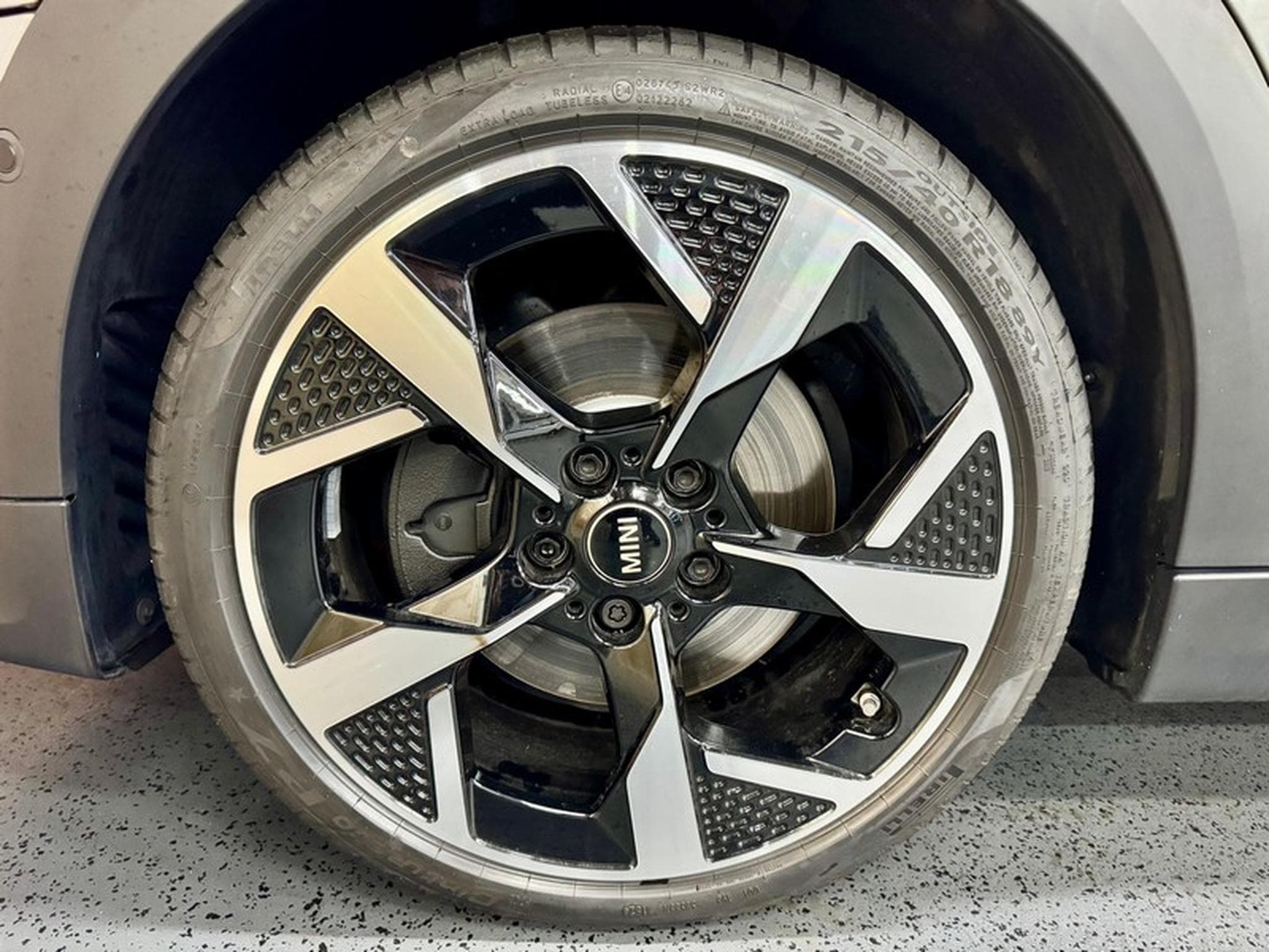 Mini Cooper Cooper C 156cv FAVOURED TRIM (New Modèle) (2024) - Photo 3