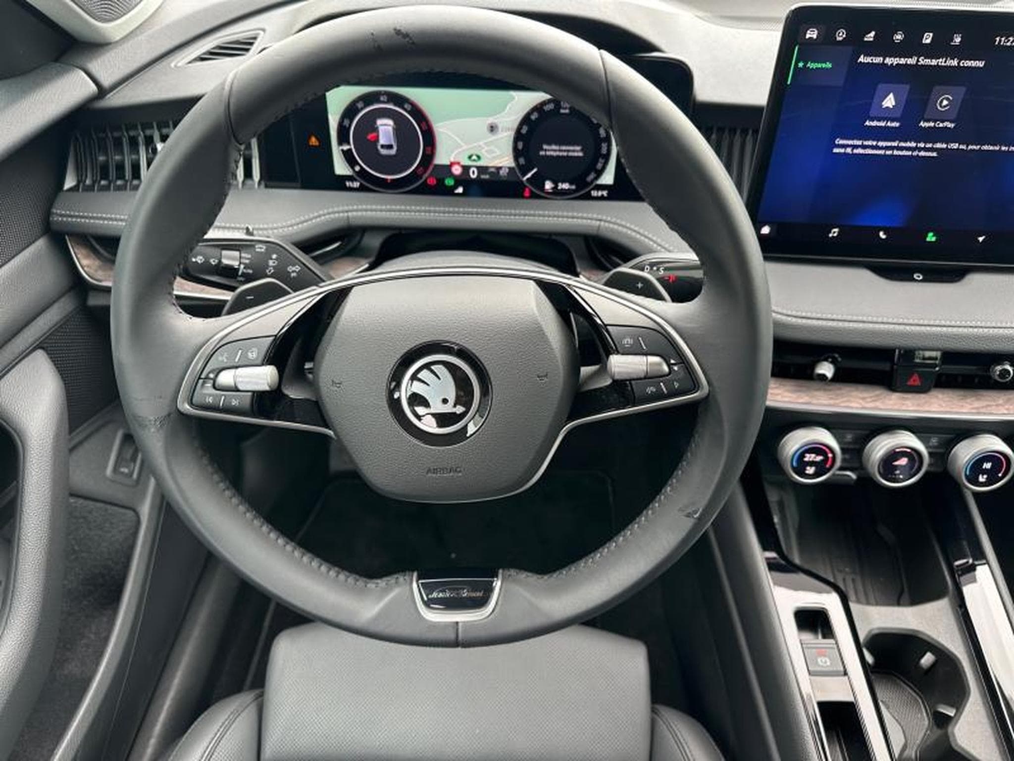 Skoda Superb L&K / DSG  / 360 / Diesel (2024) - Photo 14