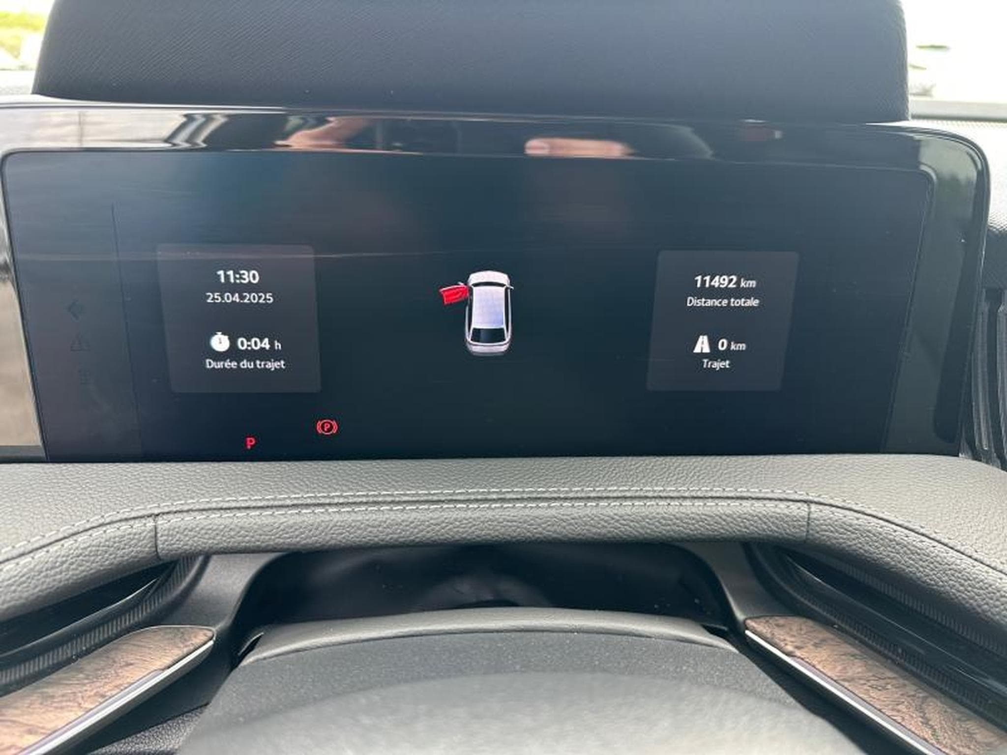 Skoda Superb L&K / DSG  / 360 / Diesel (2024) - Photo 17