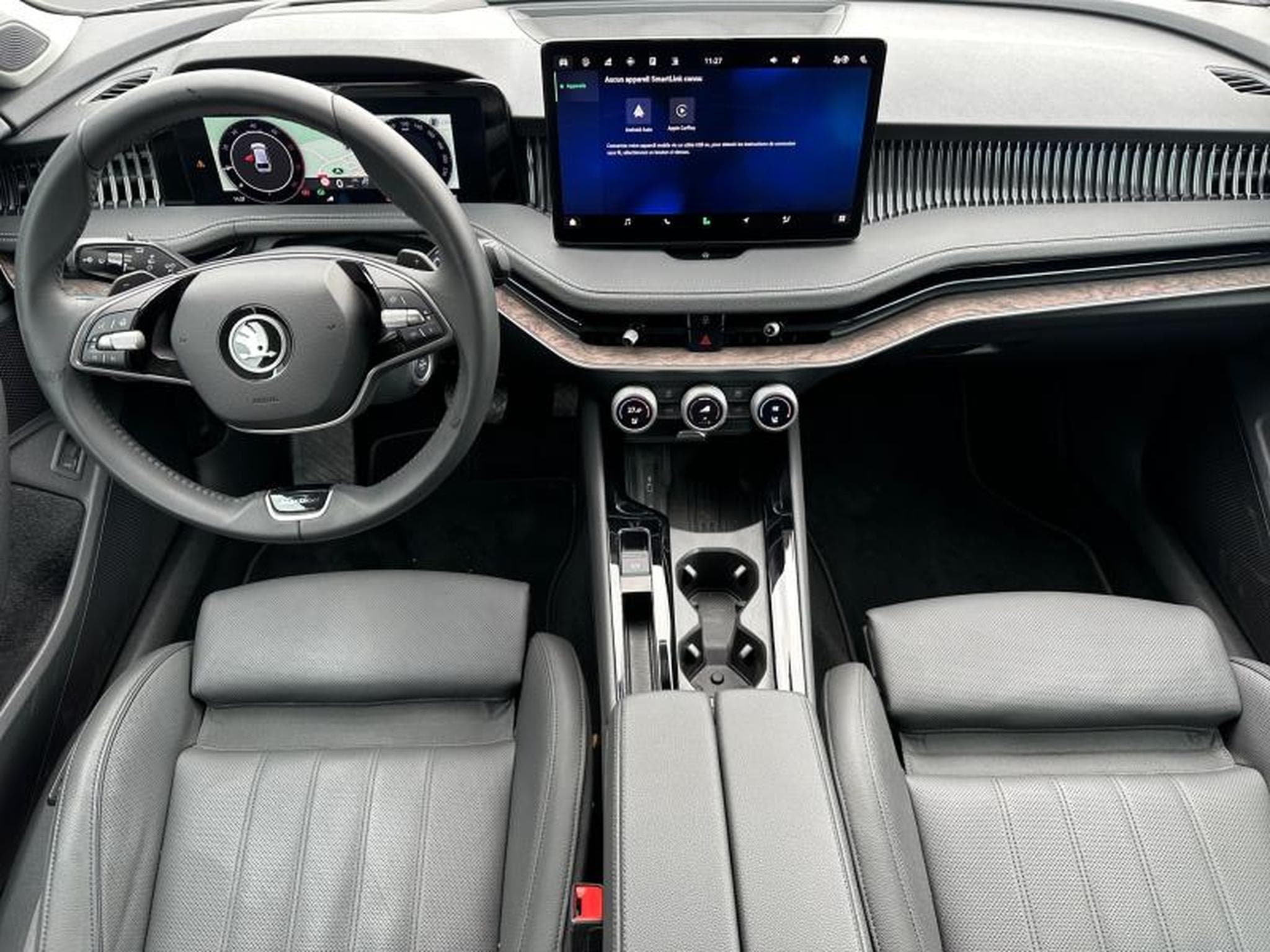 Skoda Superb L&K / DSG  / 360 / Diesel (2024) - Photo 3