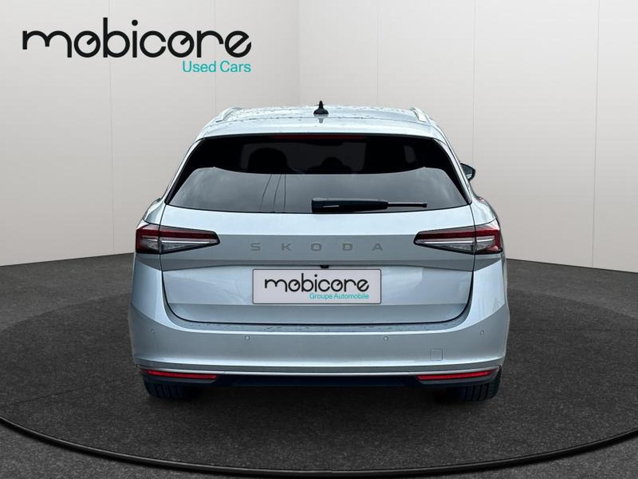 Skoda Superb L&K / DSG  / 360 / Diesel (2024) - Photo 6