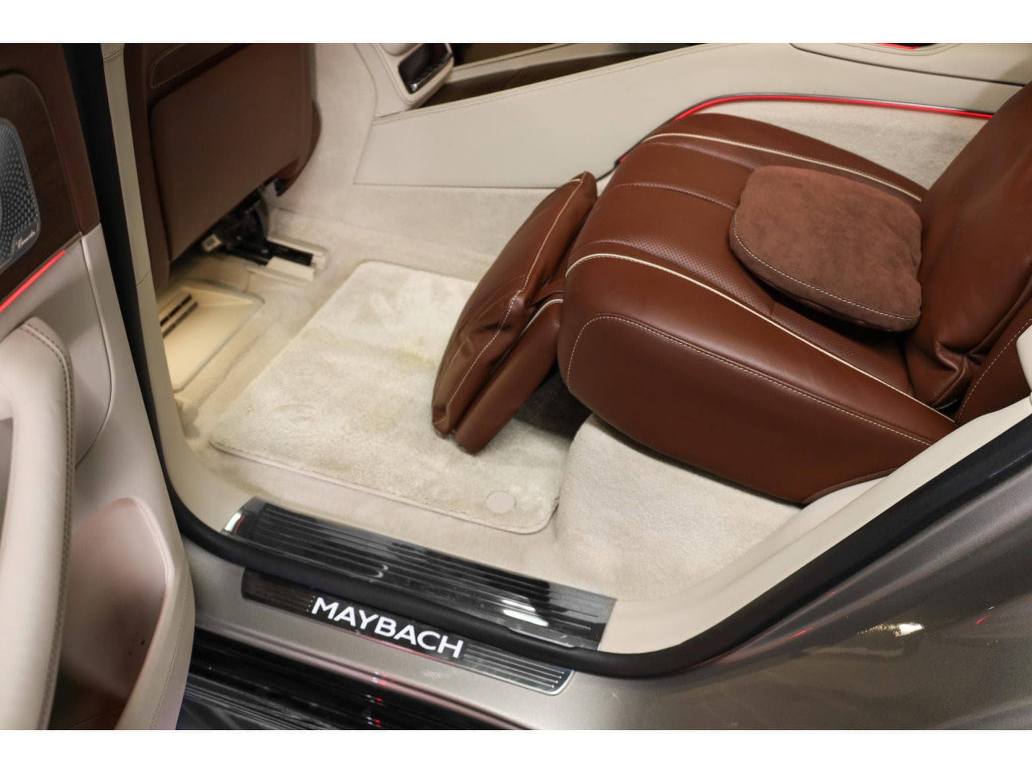 Mercedes GLS 600 MAYBACH 4 MATIC (2022) - Foto 26