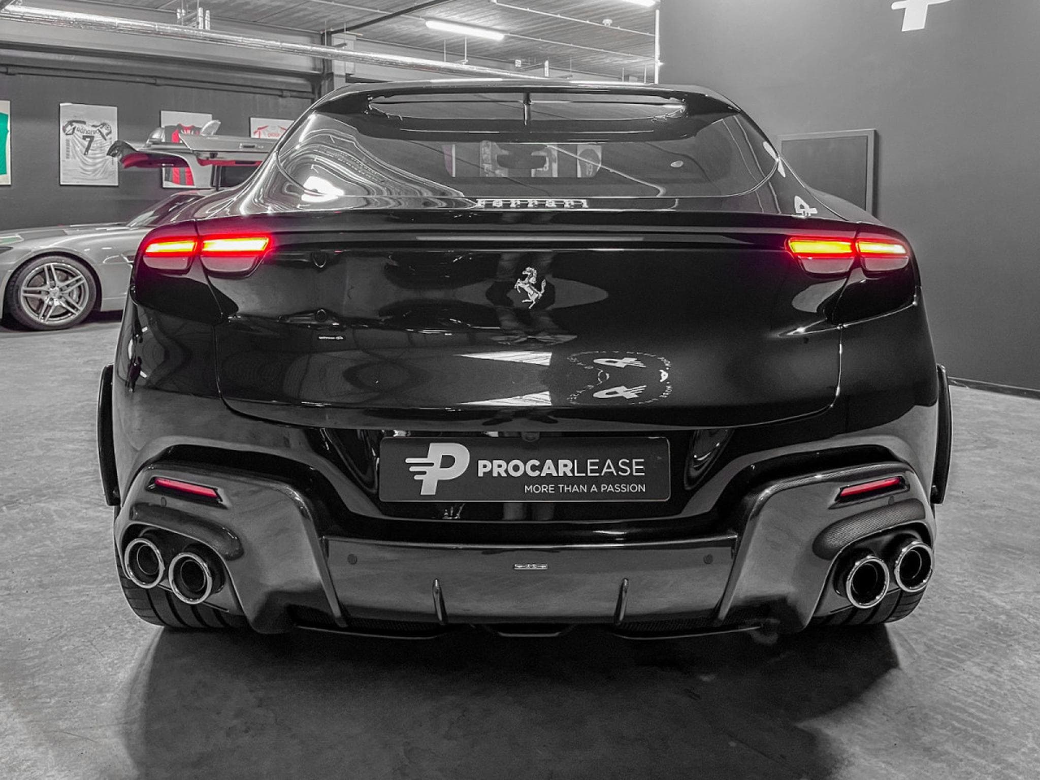 Ferrari Purosangue STOCK/ PROD 2026/SABBIA/ FULL CARBON (2026) - Photo 3