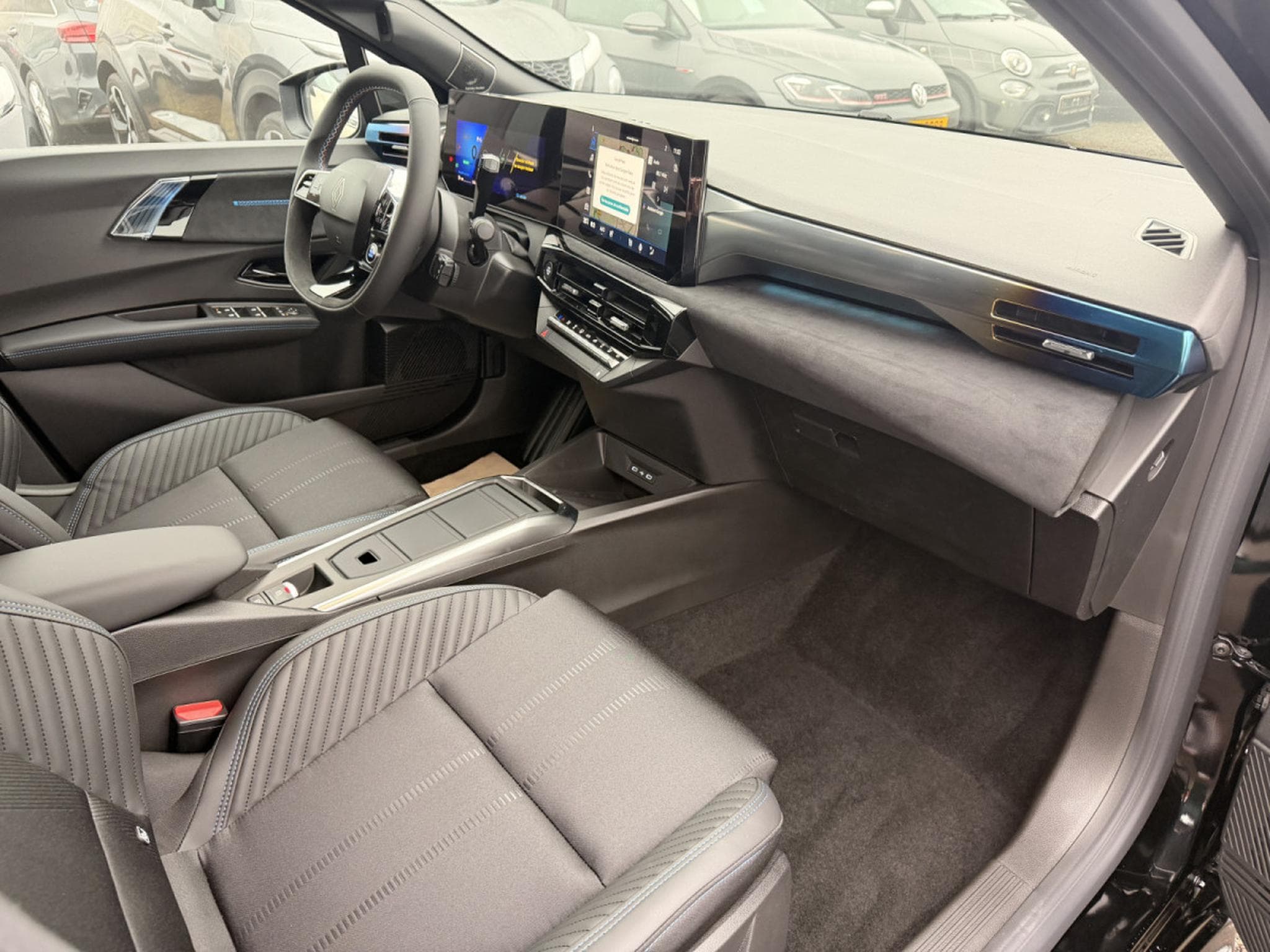 Renault Clio 1.8 Tce Full Hybrid E-Tech 160 Esprit Alpine (2026) - Foto 3