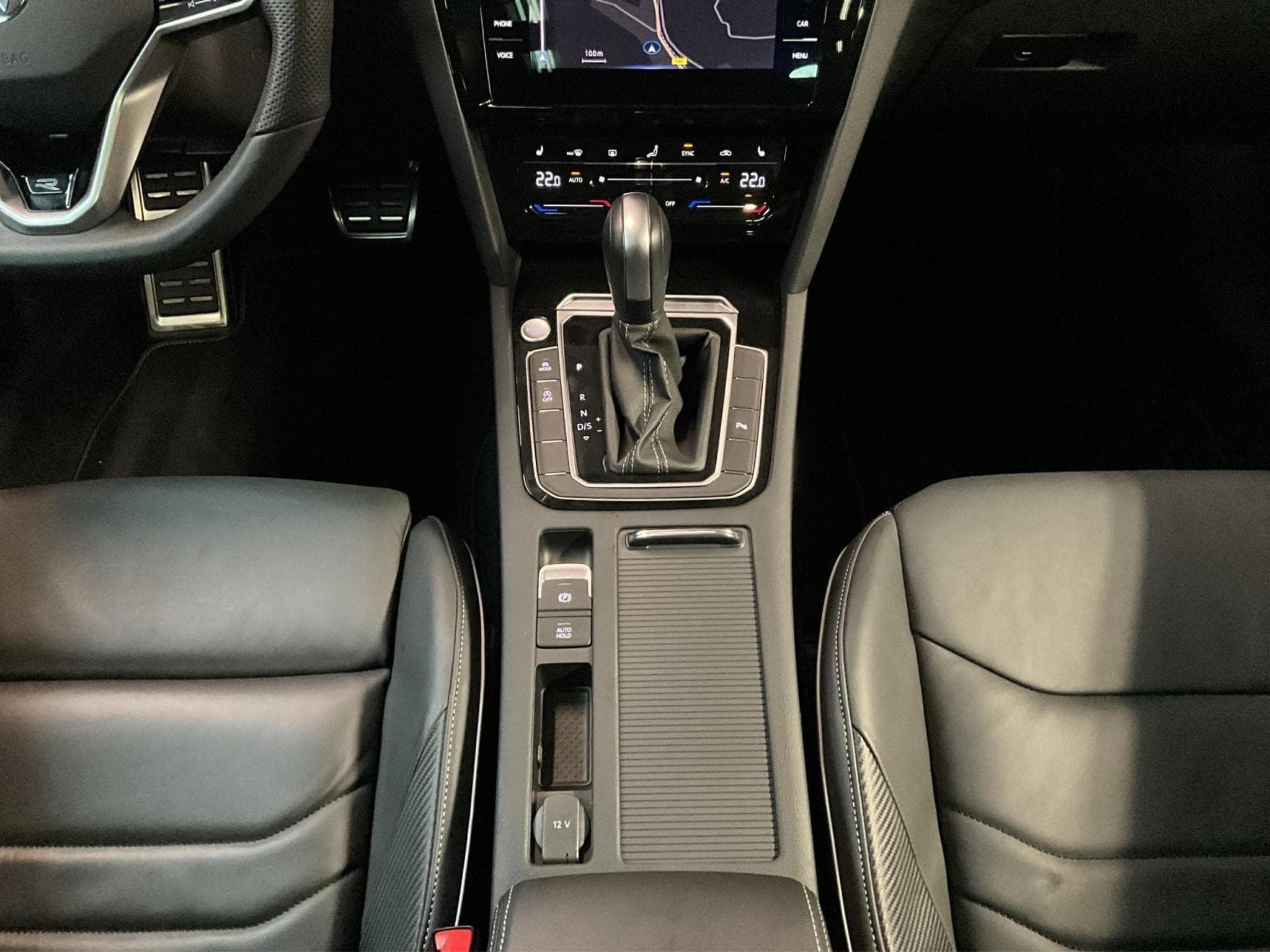 VW Arteon R-Line+SB+4M+AHK+Design+ (2024) - Photo 12