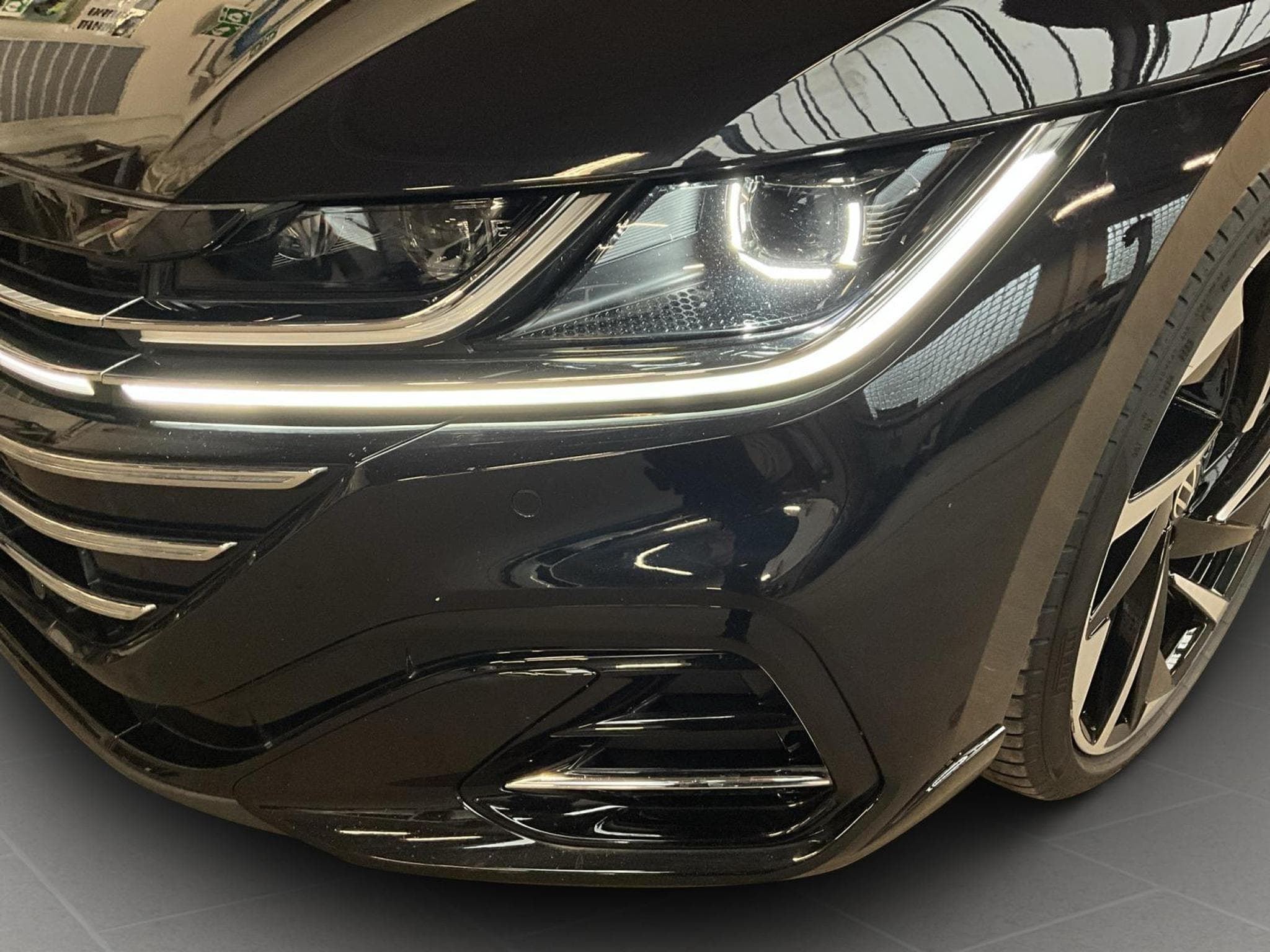 VW Arteon R-Line+SB+4M+AHK+Design+ (2024) - Photo 18