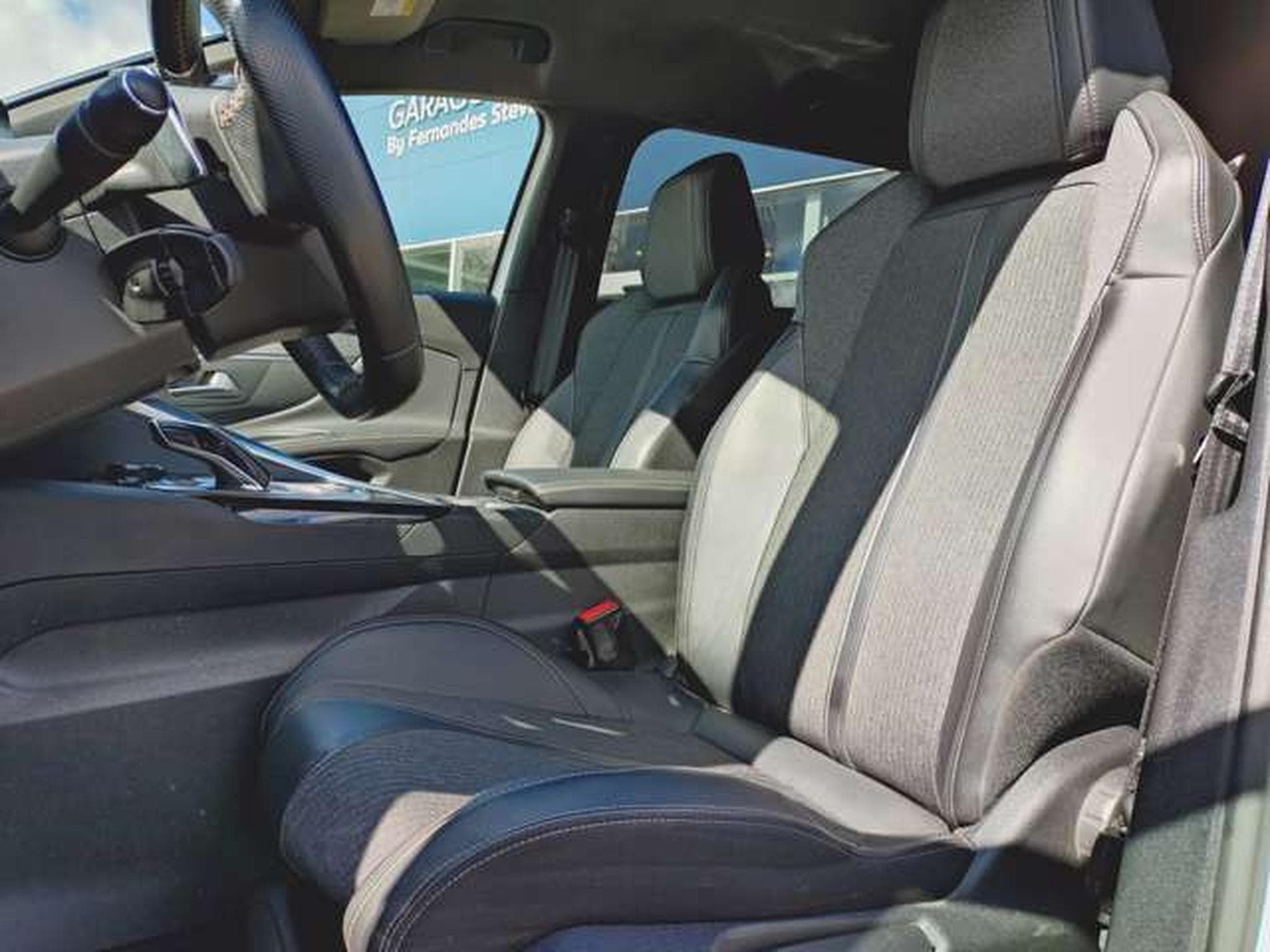 Peugeot 5008 GT-Line (2019) - Photo 9