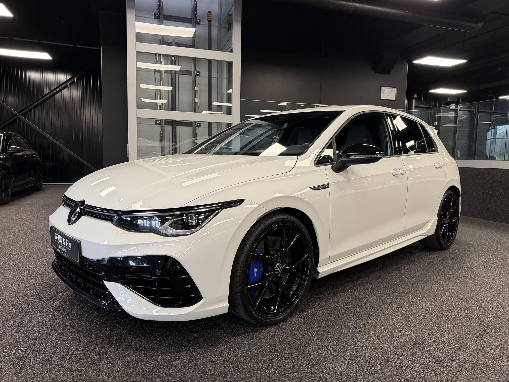 VW Golf VIII R AKRAPOVIC *HK (2021) - Foto 3