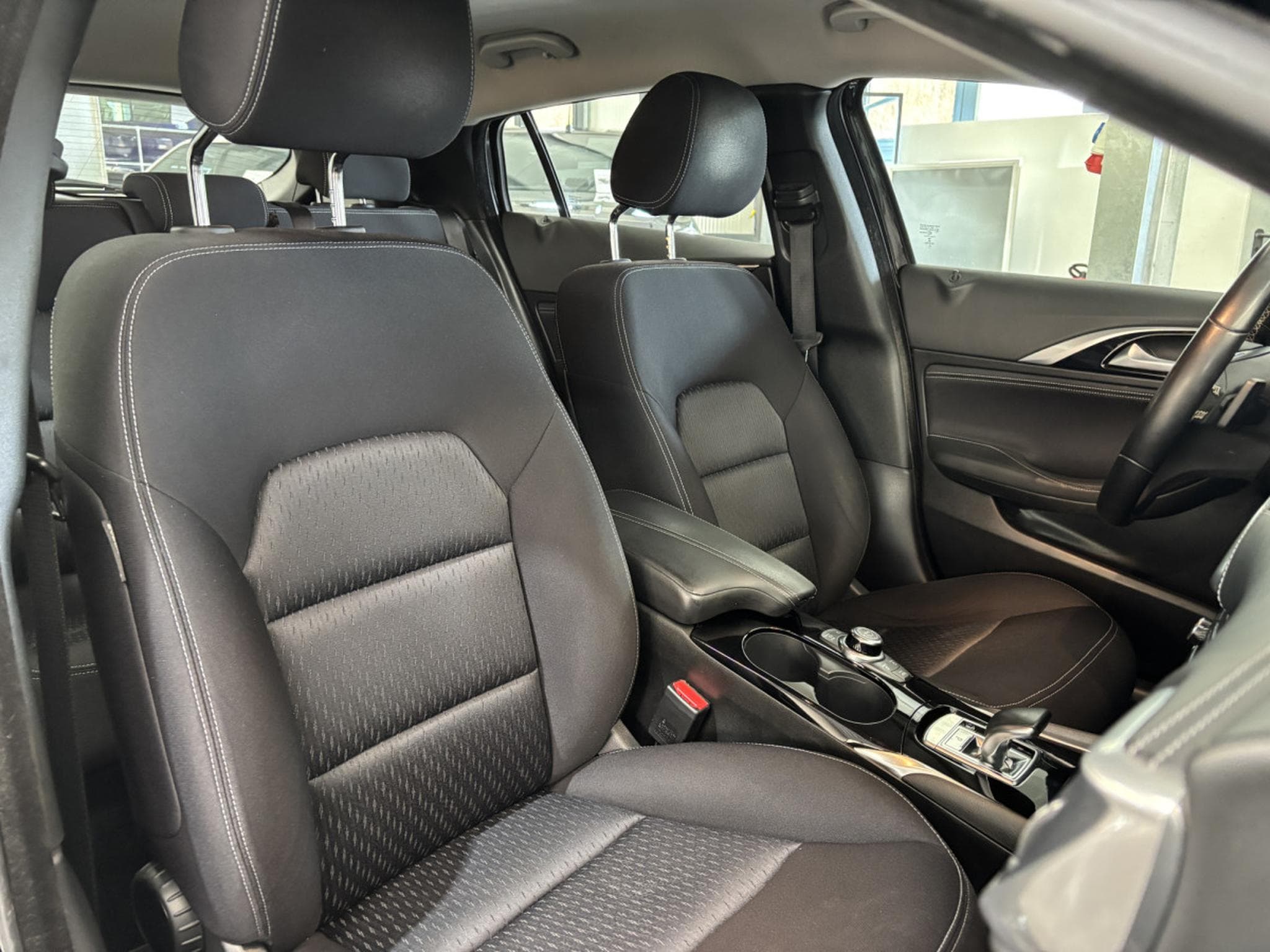 Infiniti Q30 1.6 DCT Sport (2017) - Foto 12