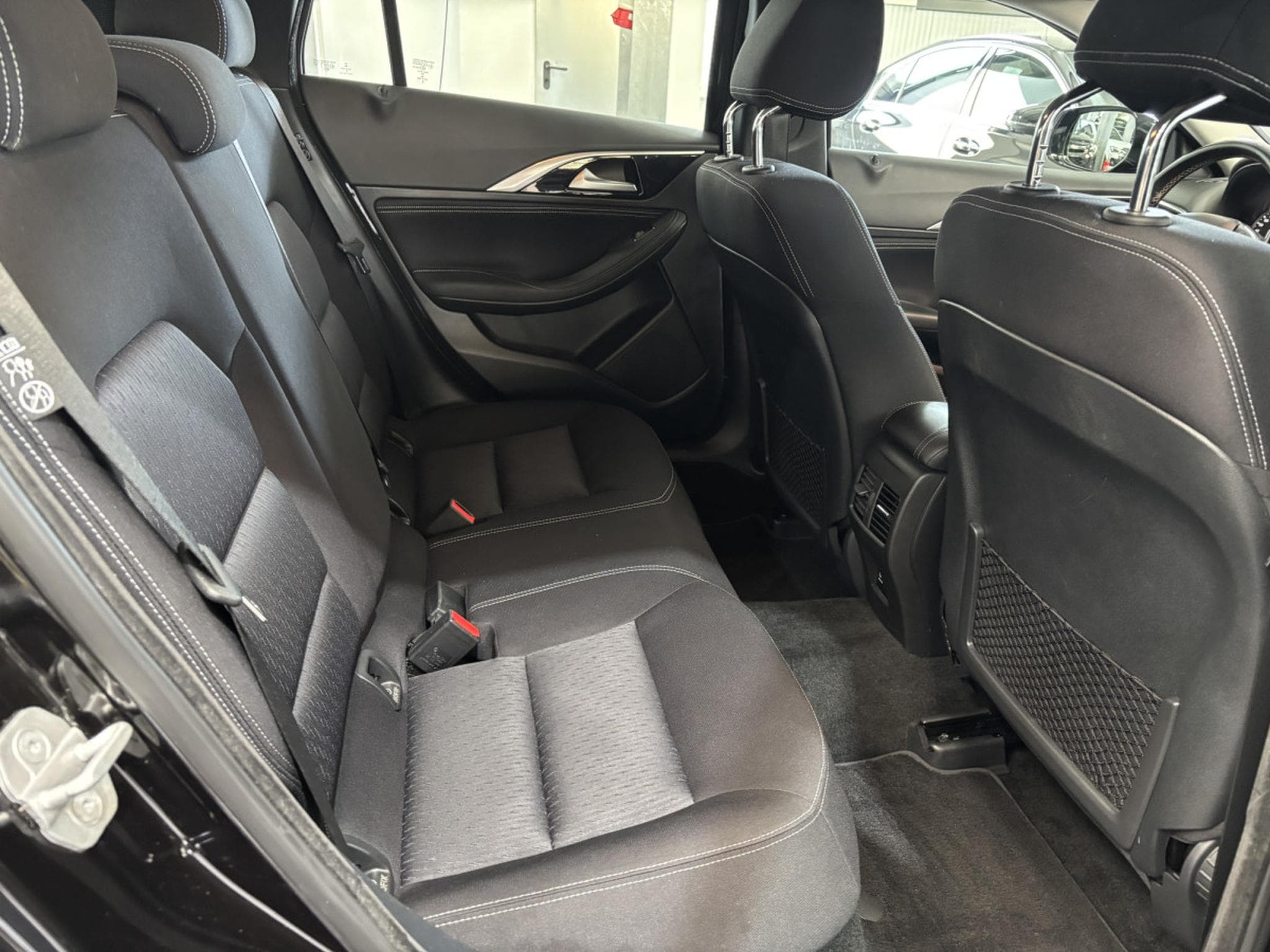 Infiniti Q30 1.6 DCT Sport (2017) - Foto 13