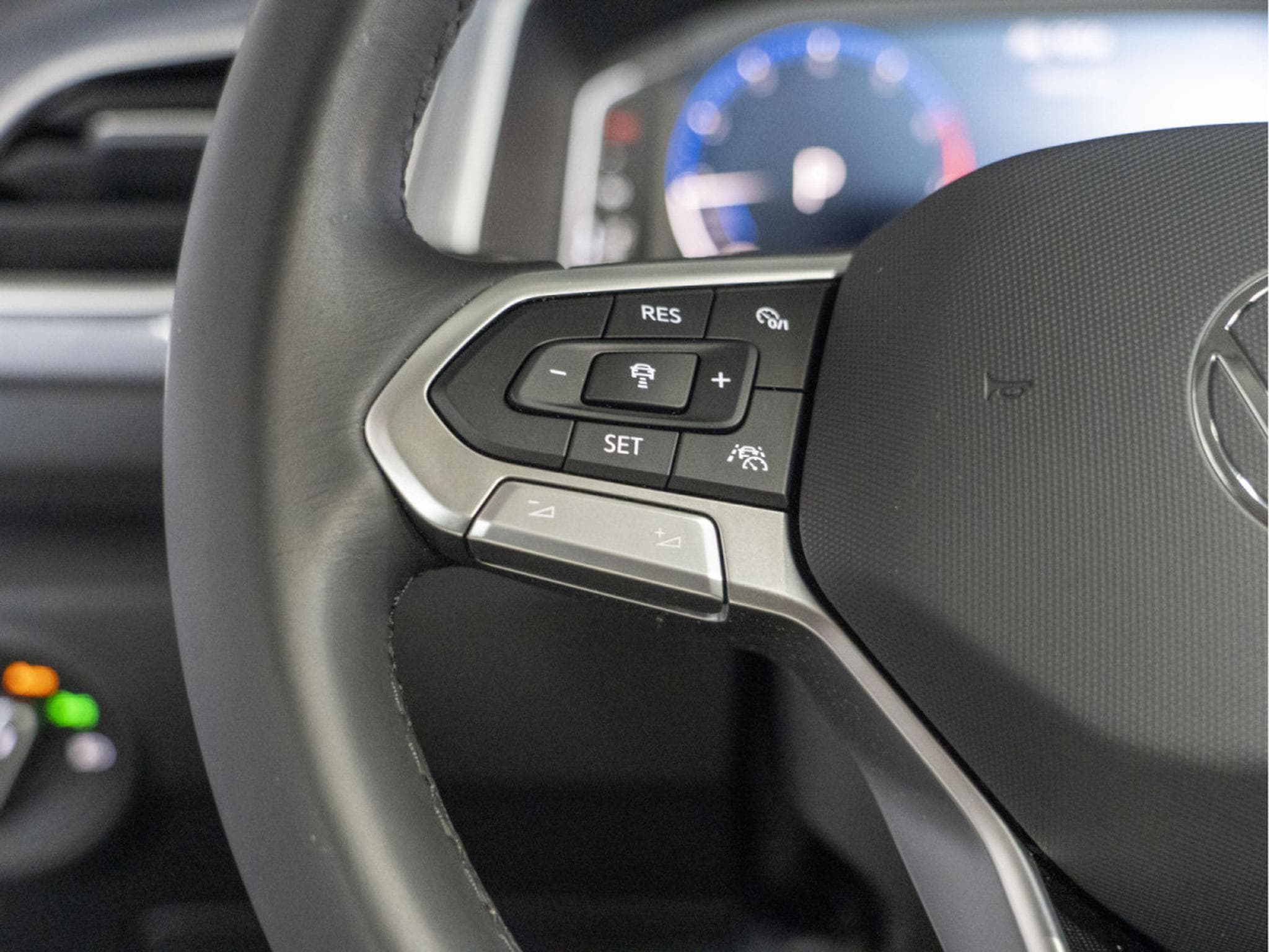 VW T-Roc Style 2.0 TDI 150CV DSG 7 * Sièges Chauffants * Caméra * (2024) - Photo 11