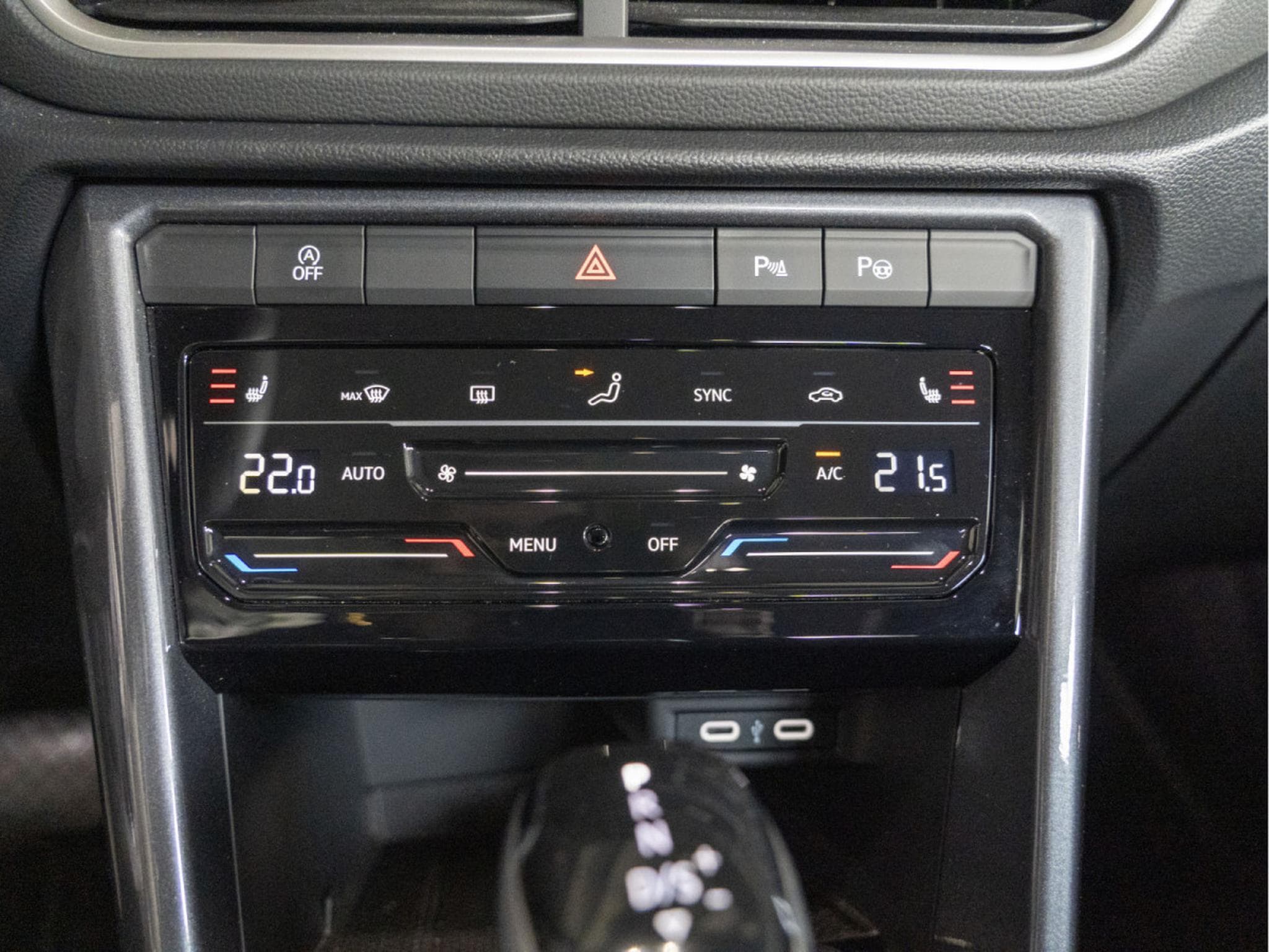 VW T-Roc Style 2.0 TDI 150CV DSG 7 * Sièges Chauffants * Caméra * (2024) - Photo 14