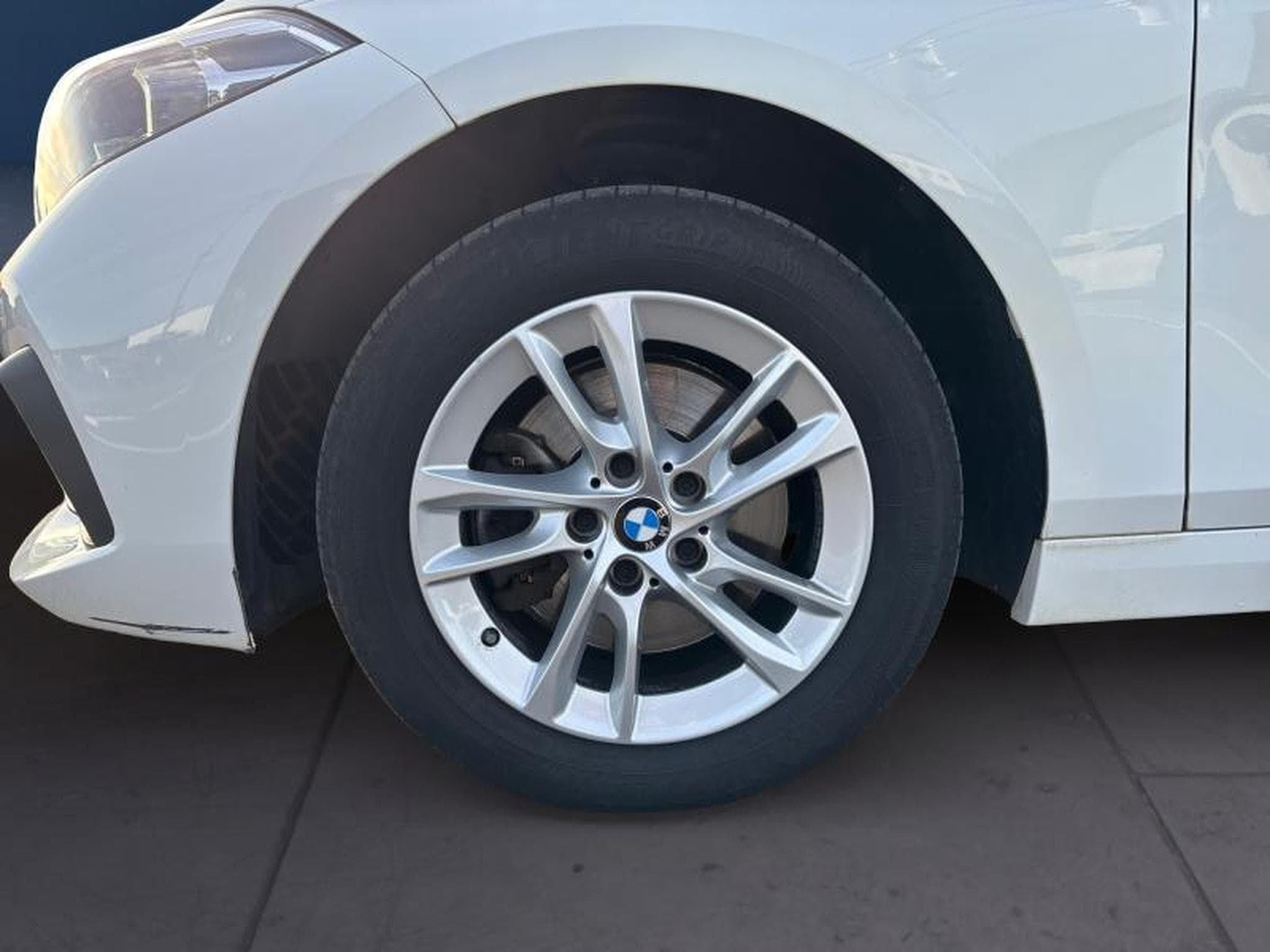 BMW 116 116i Hatch (2021) - Foto 4