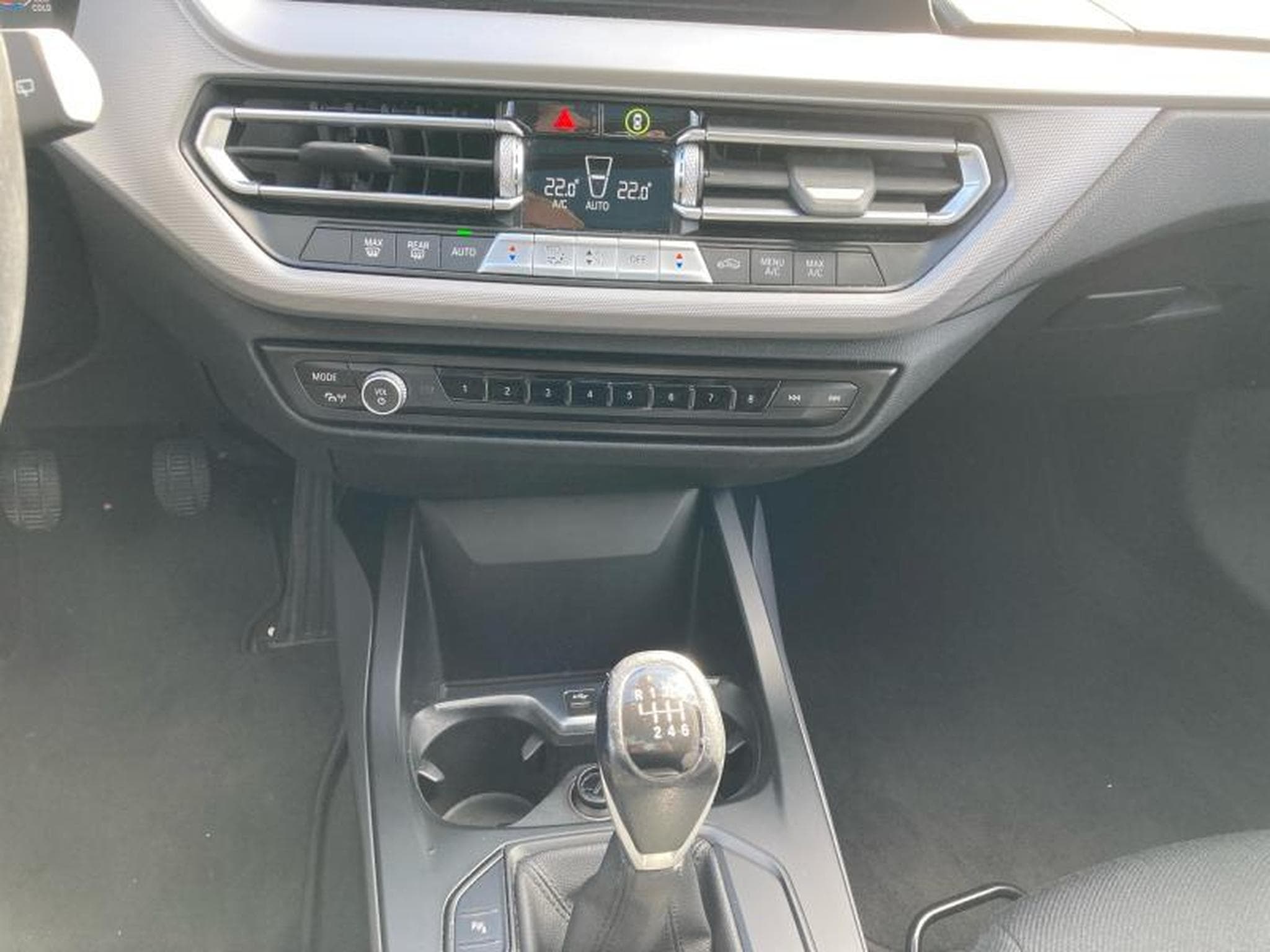 BMW 116 Hatch (2021) - Foto 6