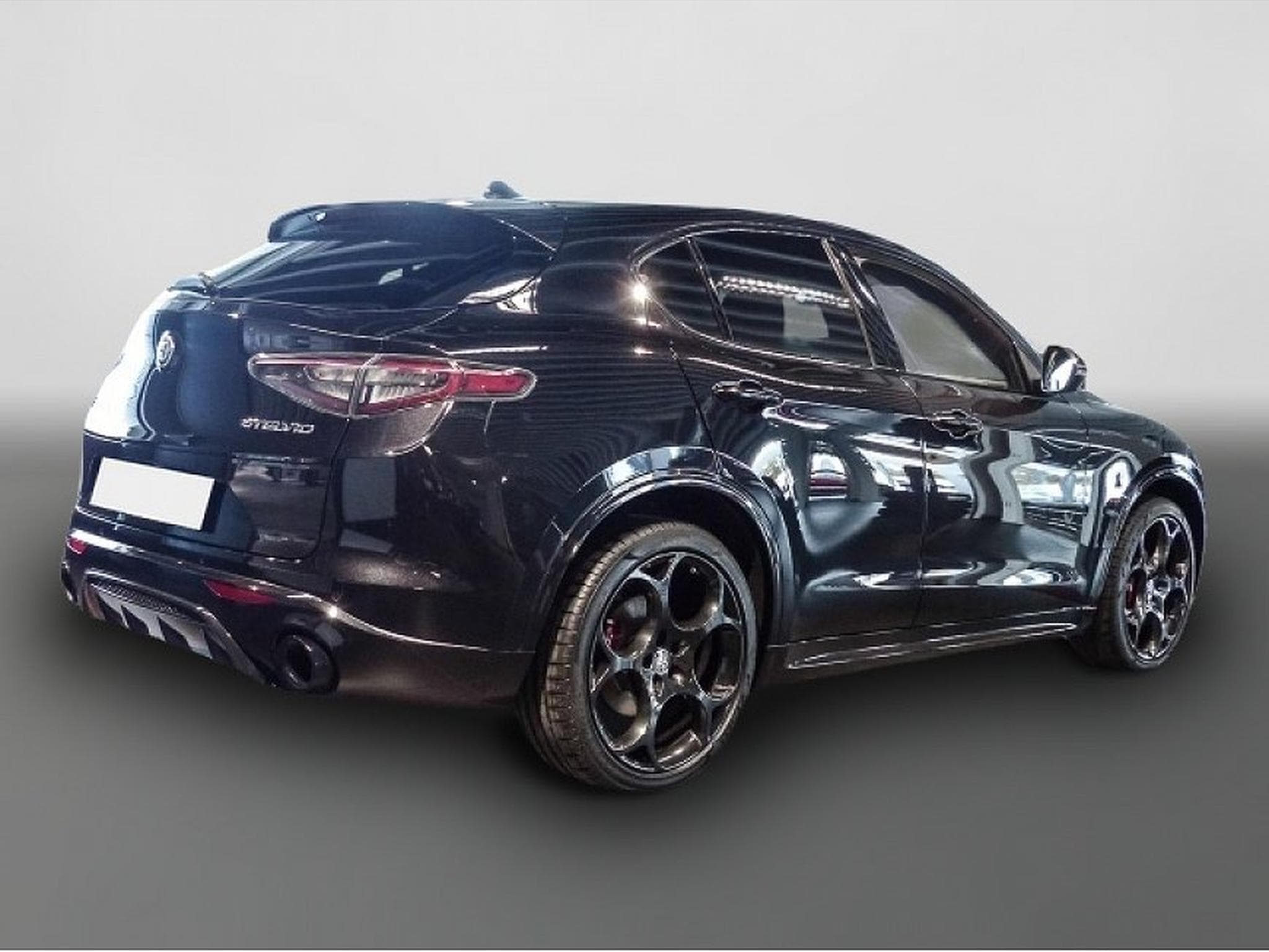 Alfa-Romeo Stelvio (2023) - Photo 2