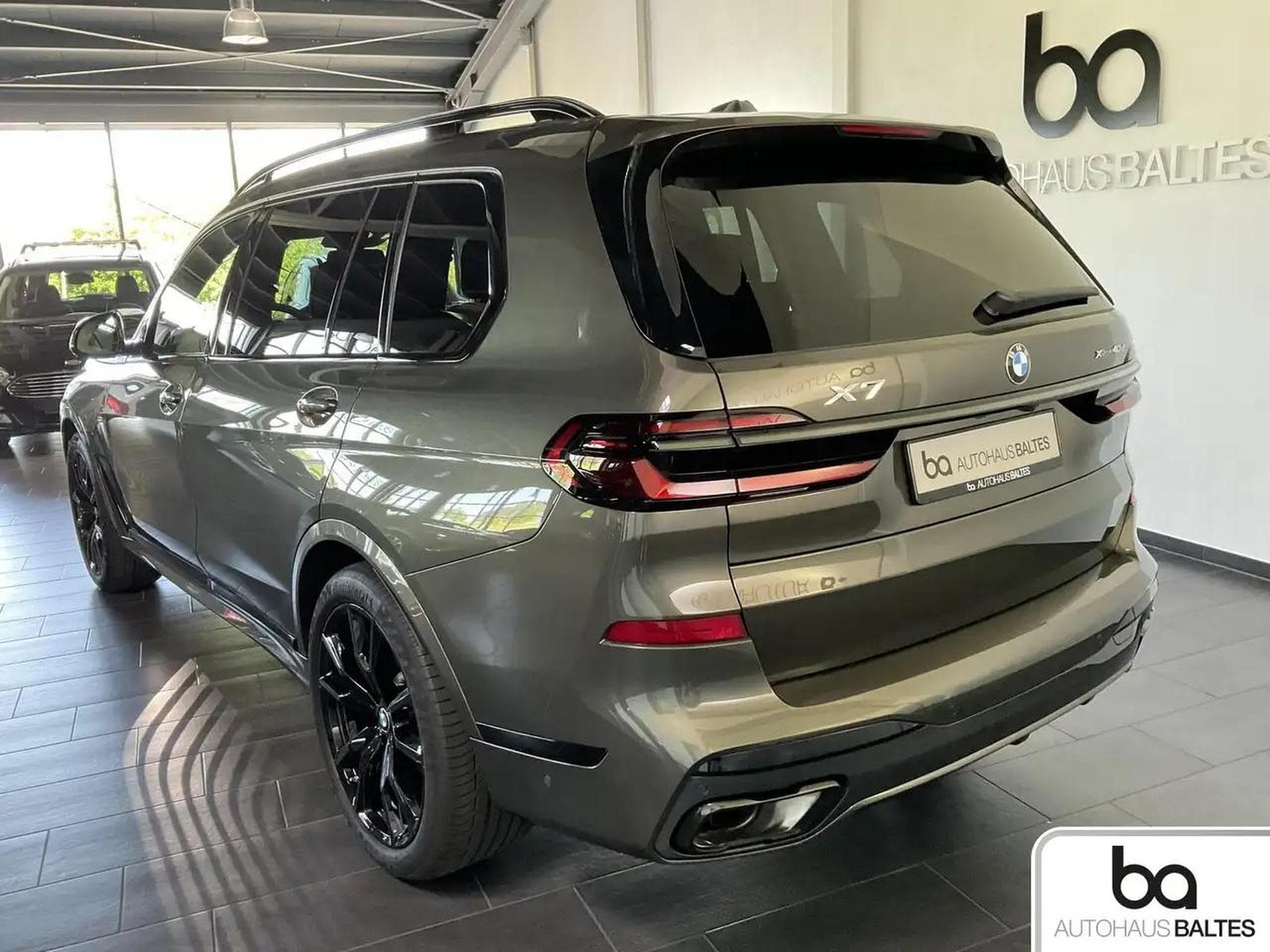 BMW X7 (2025) - Photo 4