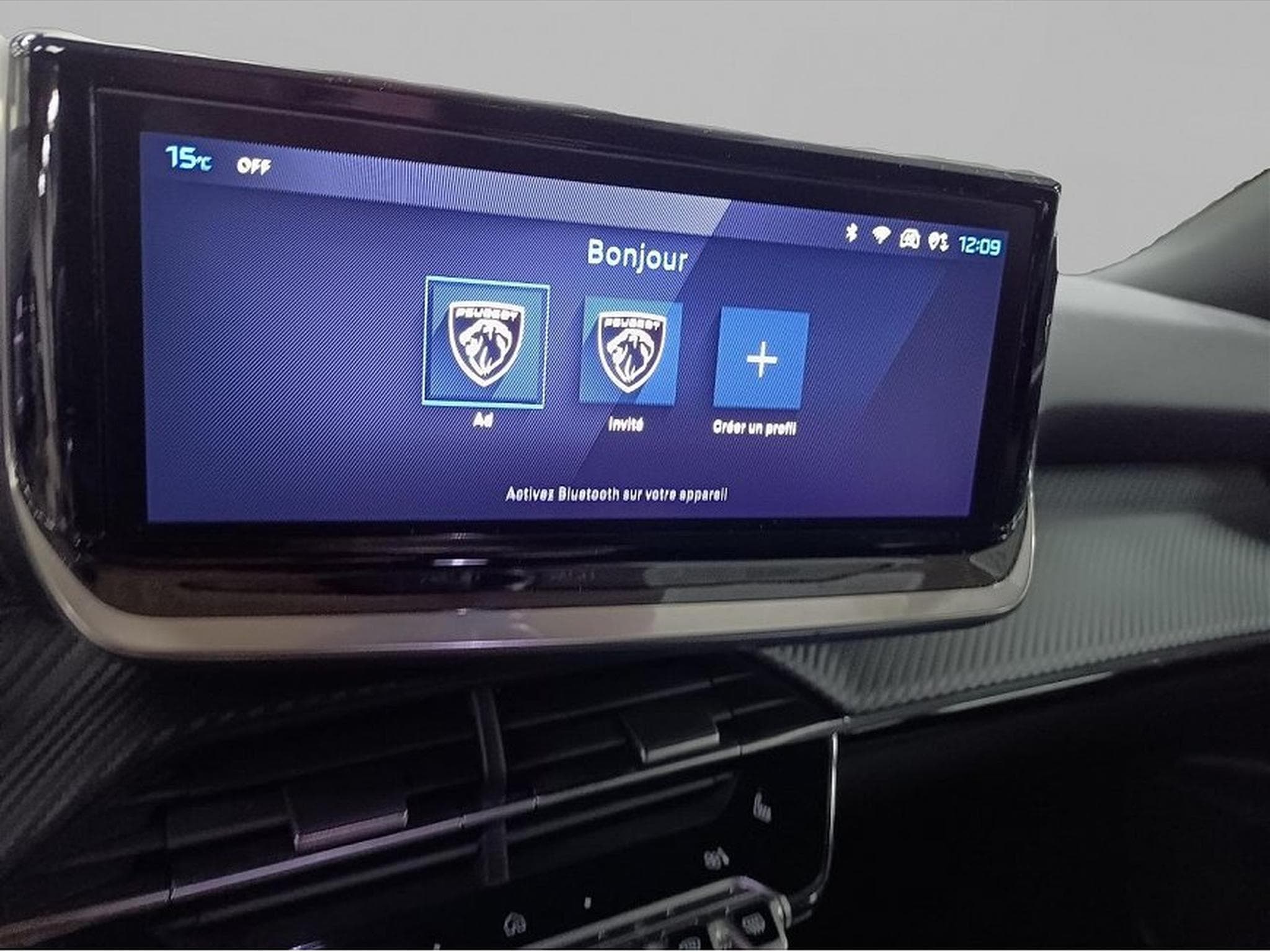 Peugeot 2008 (2025) - Photo 6