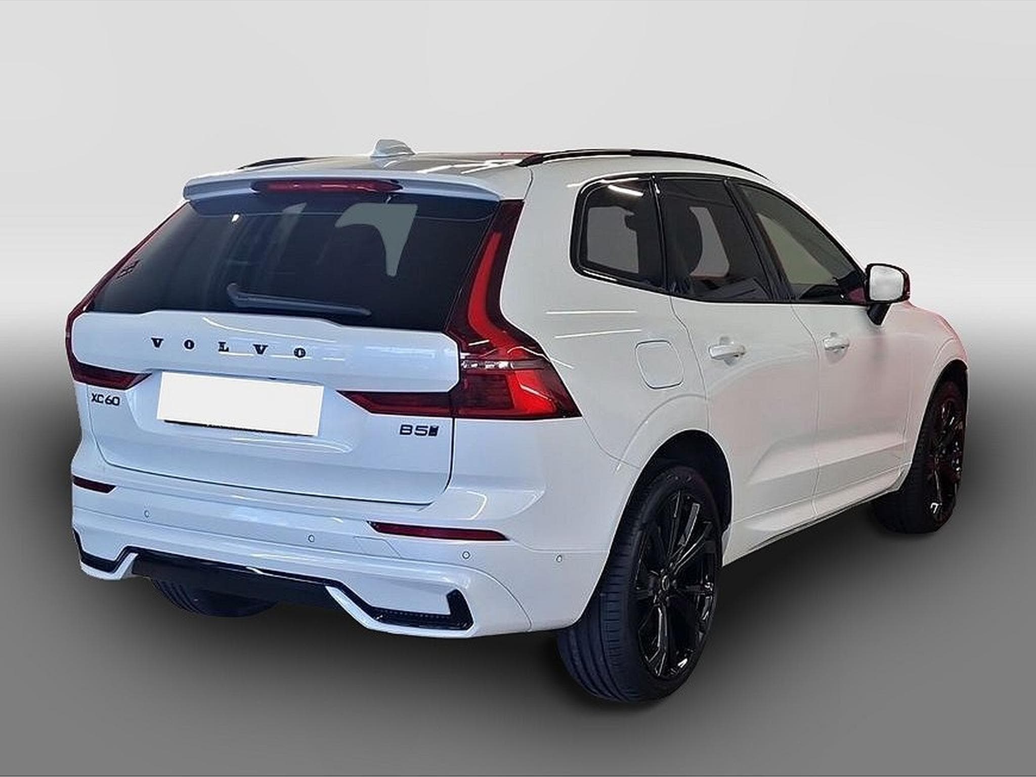 Volvo XC60 (2023) - Photo 2