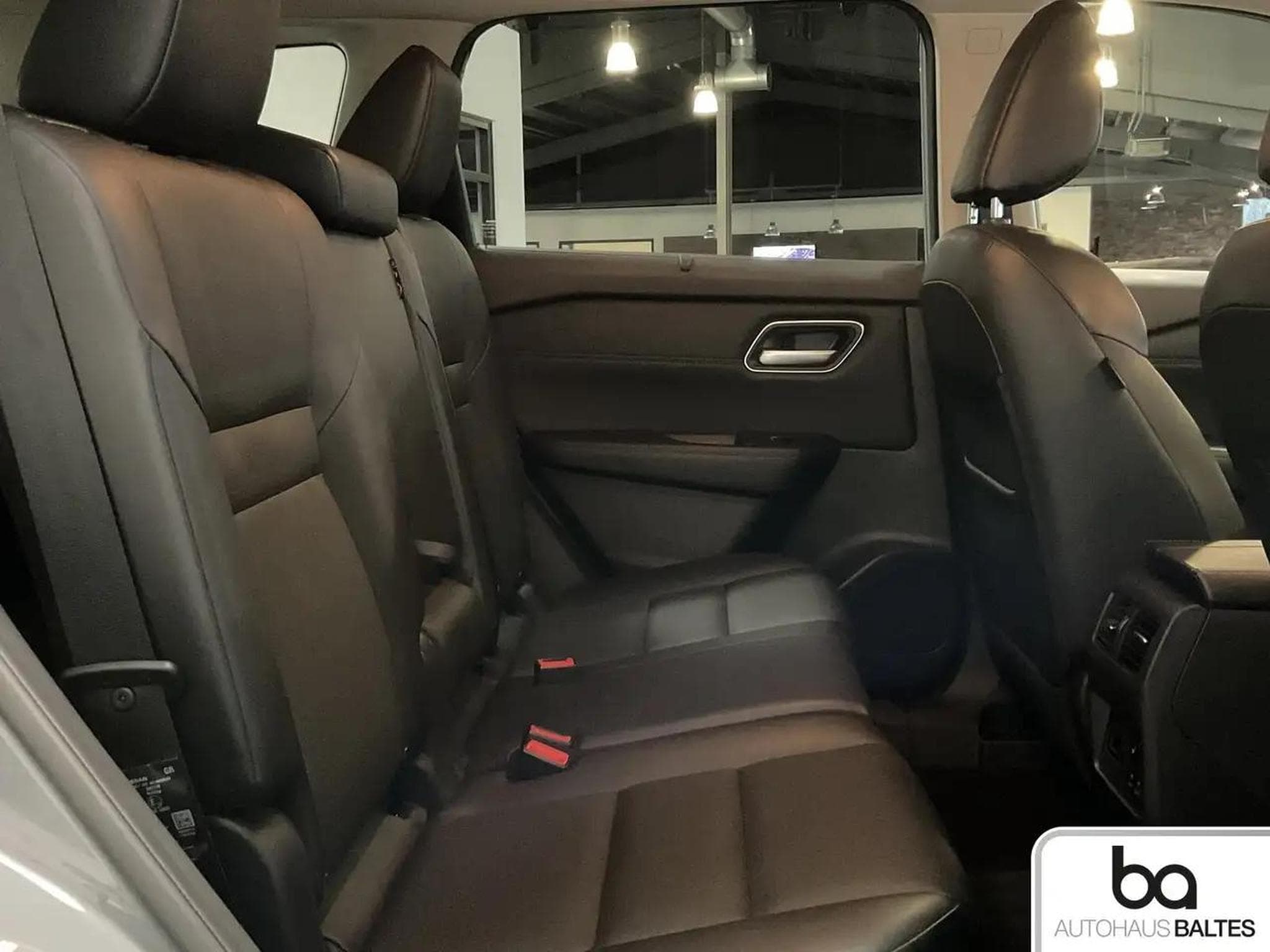 Nissan X-Trail (2024) - Photo 8