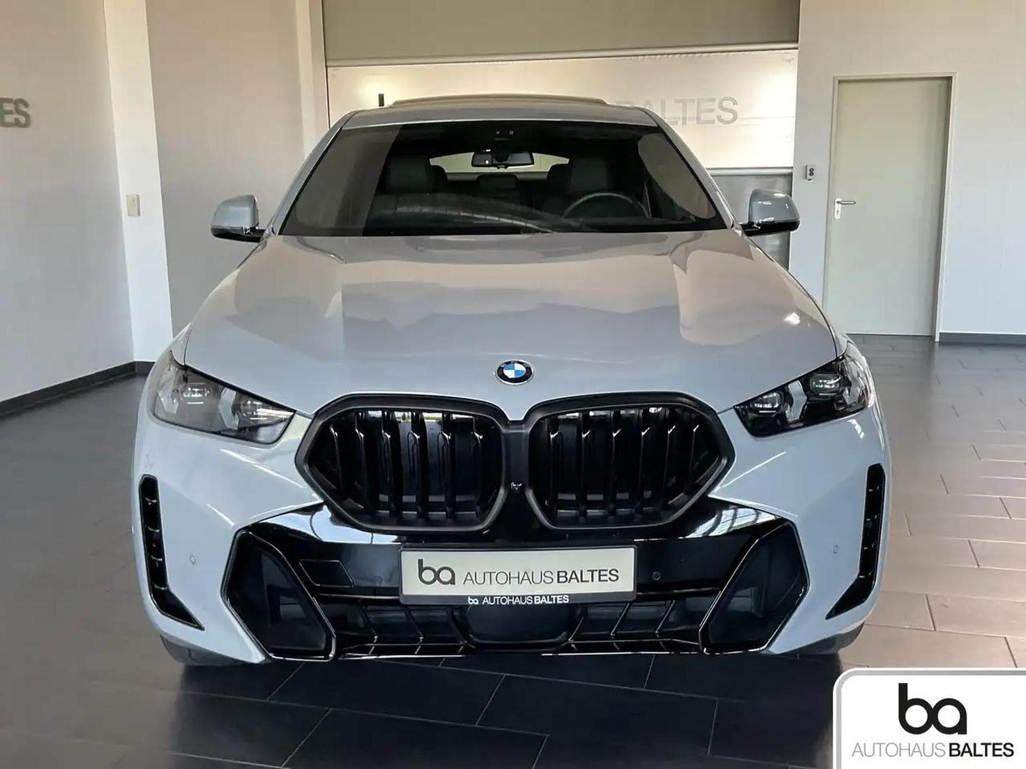BMW X6 (2025) - Photo 2