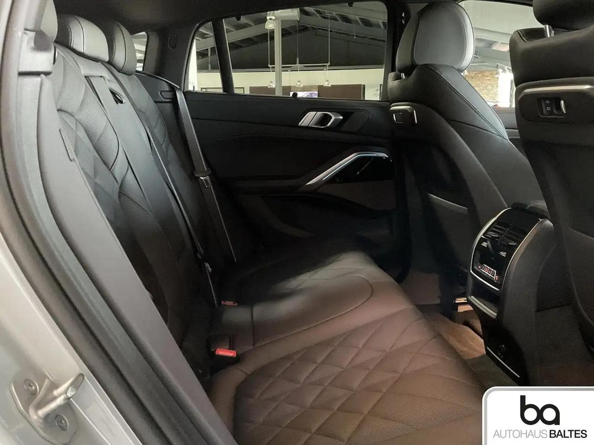 BMW X6 (2025) - Photo 8