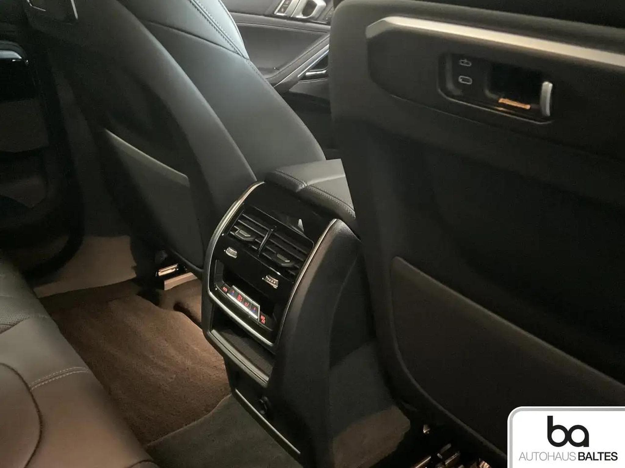 BMW X6 (2025) - Photo 9