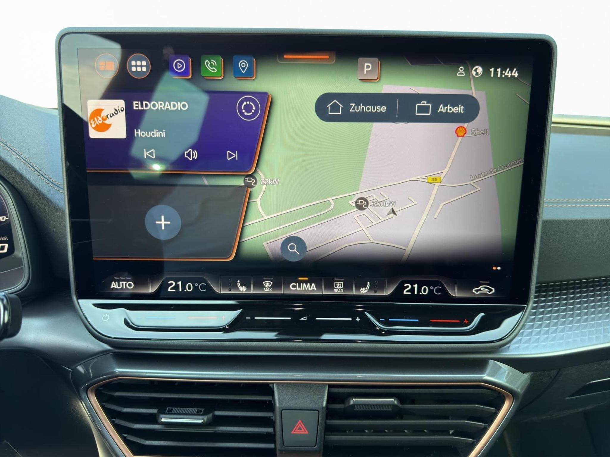 Cupra Leon eTSI (2026) - Photo 13