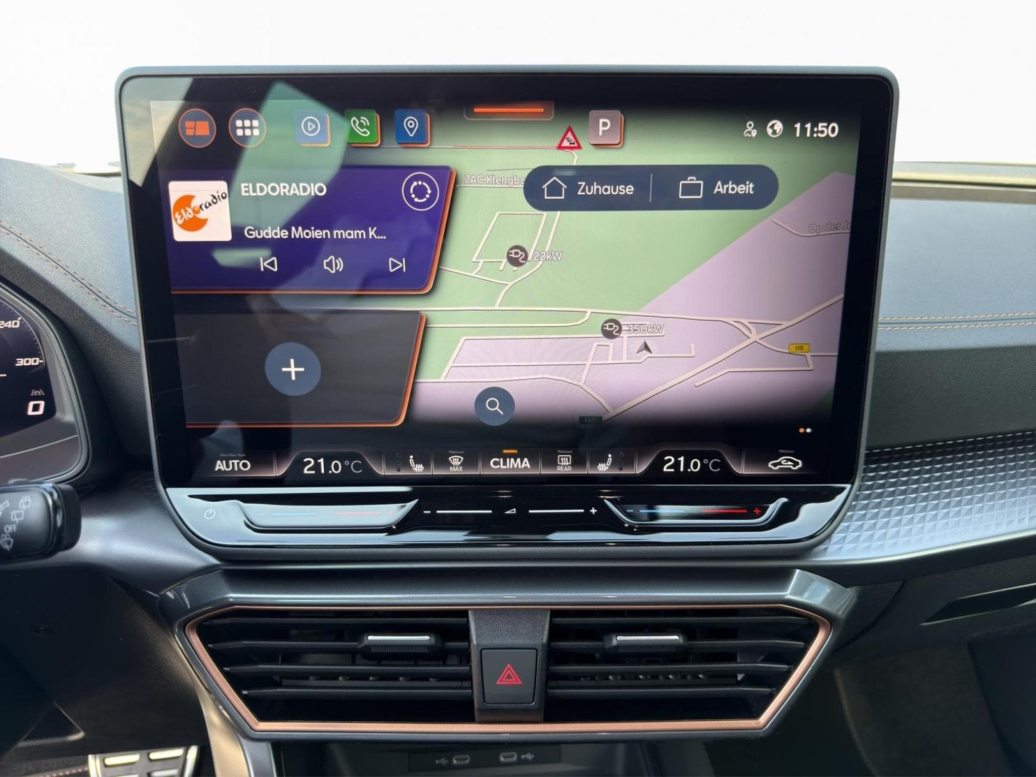 Cupra Leon eTSI (2026) - Photo 13