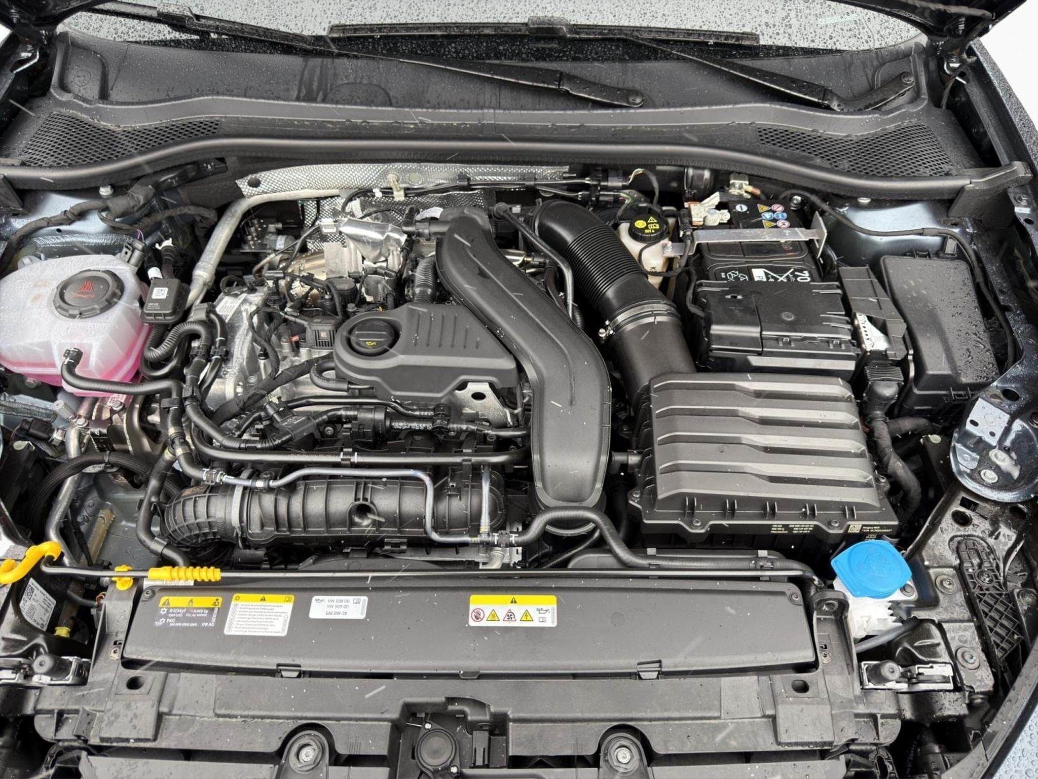 Cupra Leon eTSI (2026) - Photo 18