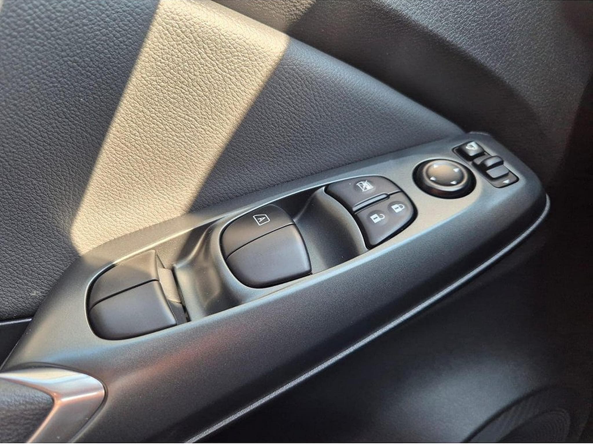 Nissan Juke (2026) - Photo 13