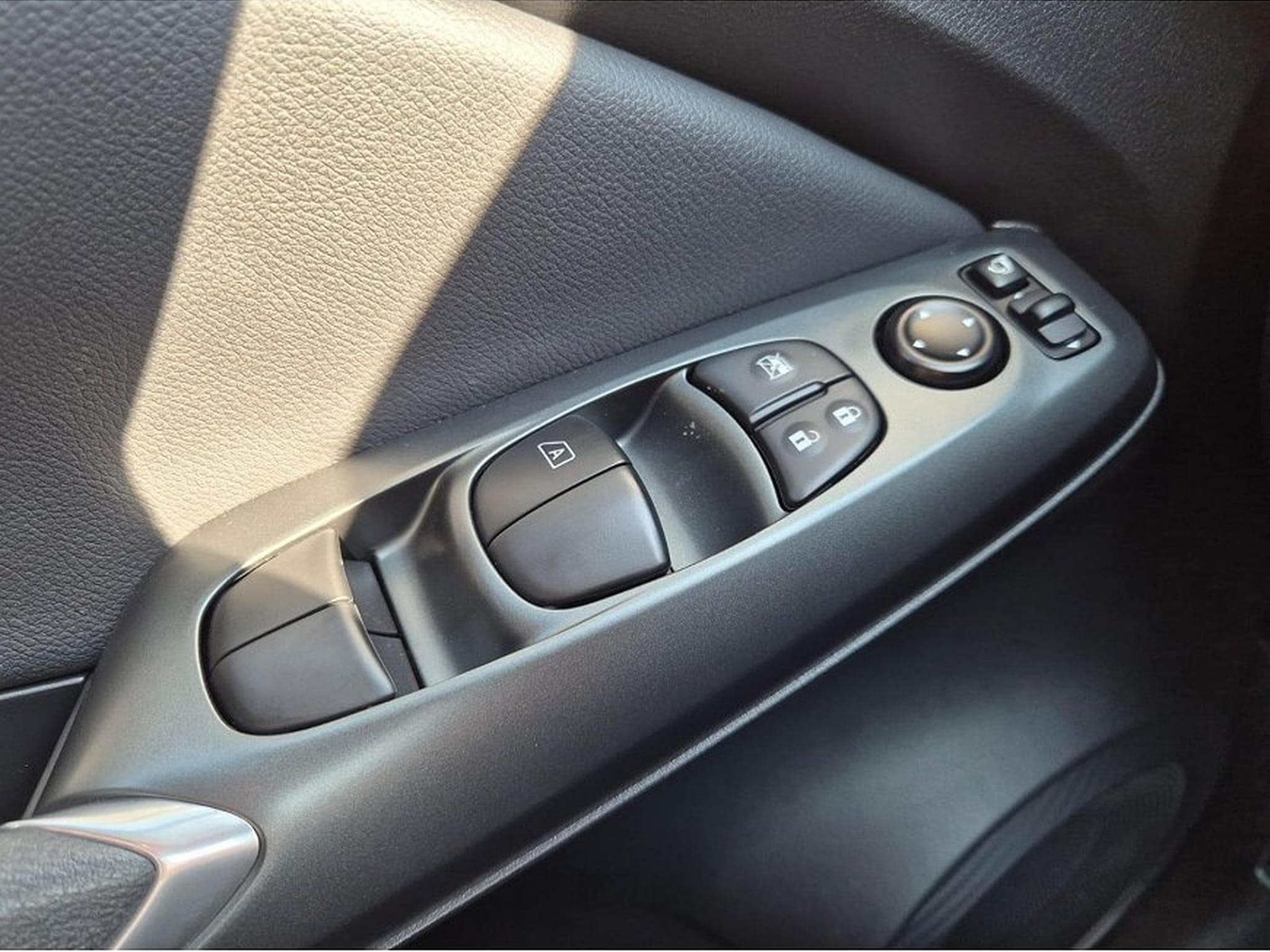 Nissan Juke (2026) - Photo 13