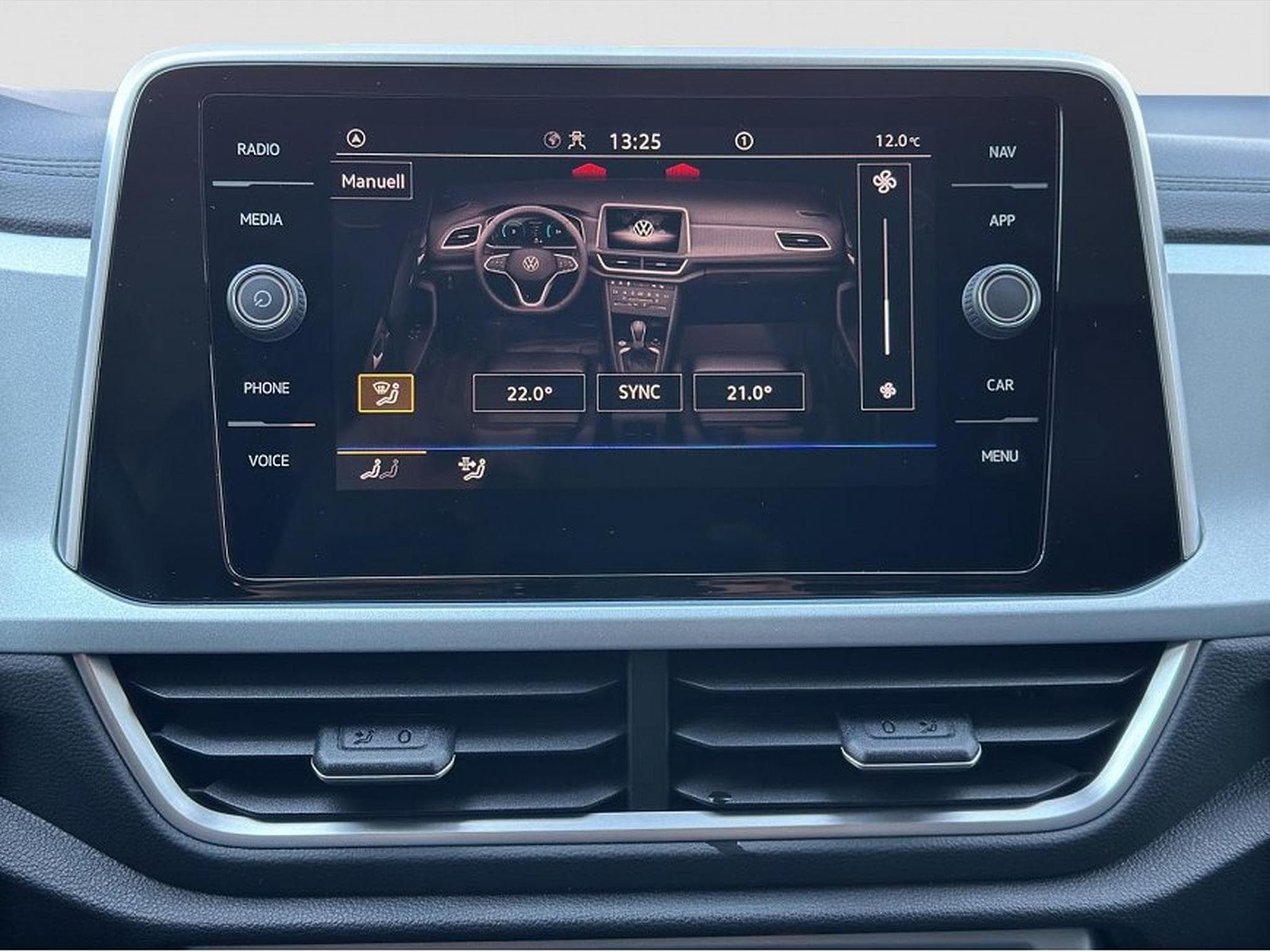 VW T-Roc (2025) - Photo 19