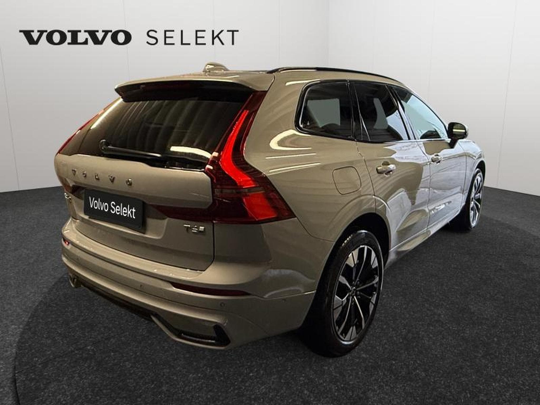 Volvo XC60 Facelift T6 Plus Dark / Hybride (2025) - Foto 5