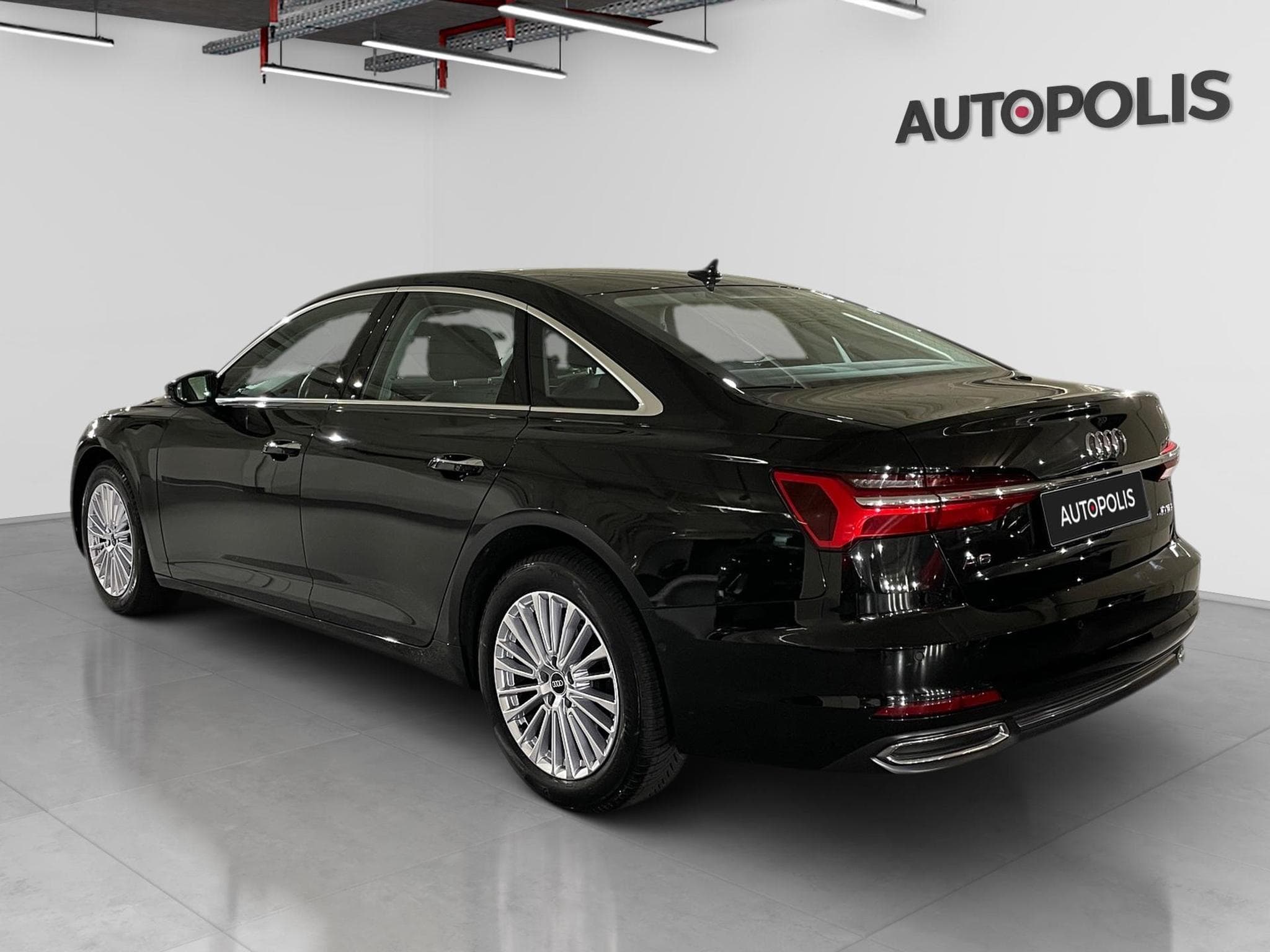 Audi A6 2.0 TDI Design (2022) - Photo 14