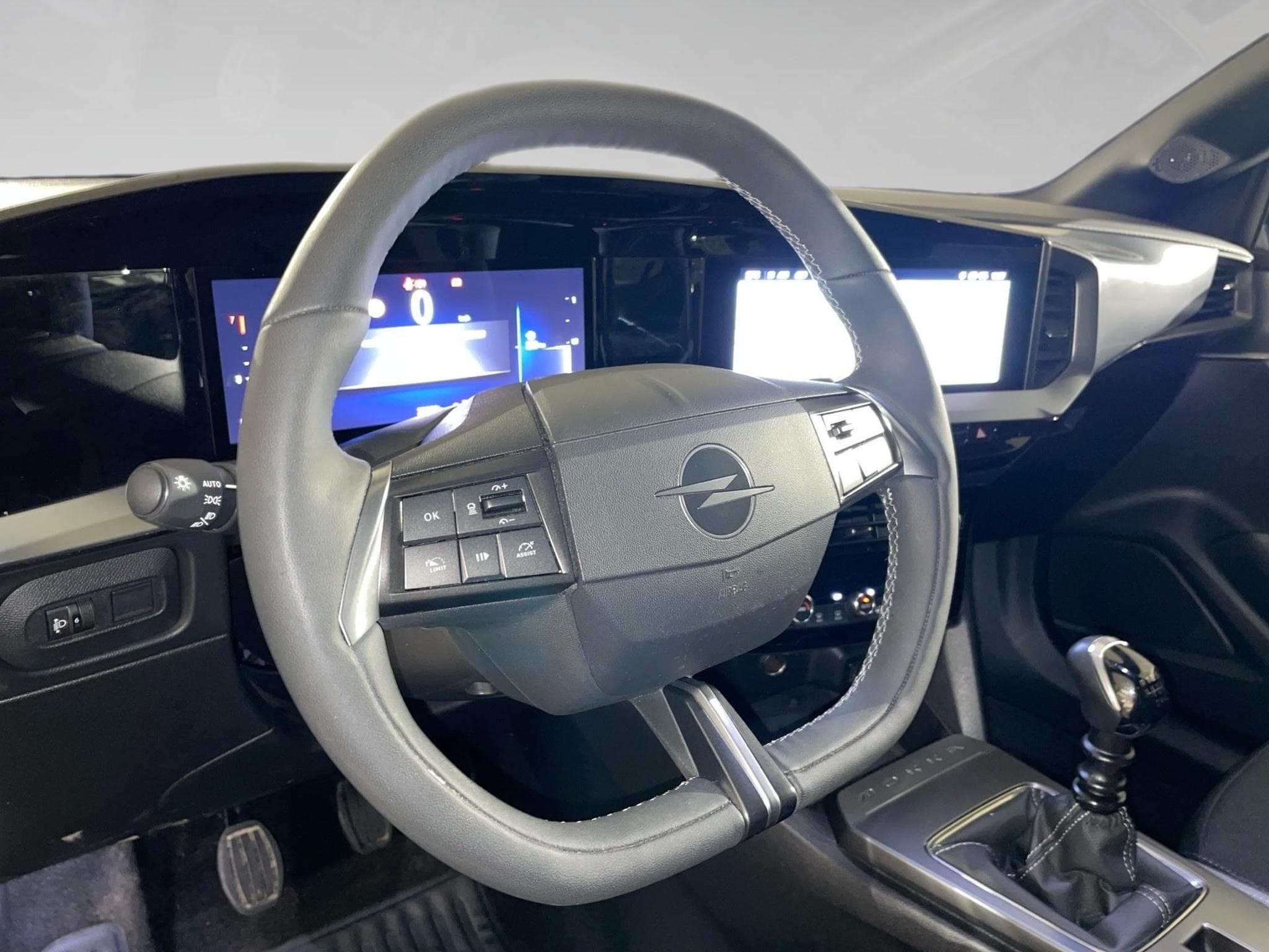 Opel Mokka 1.2 Elegance (2025) - Photo 8