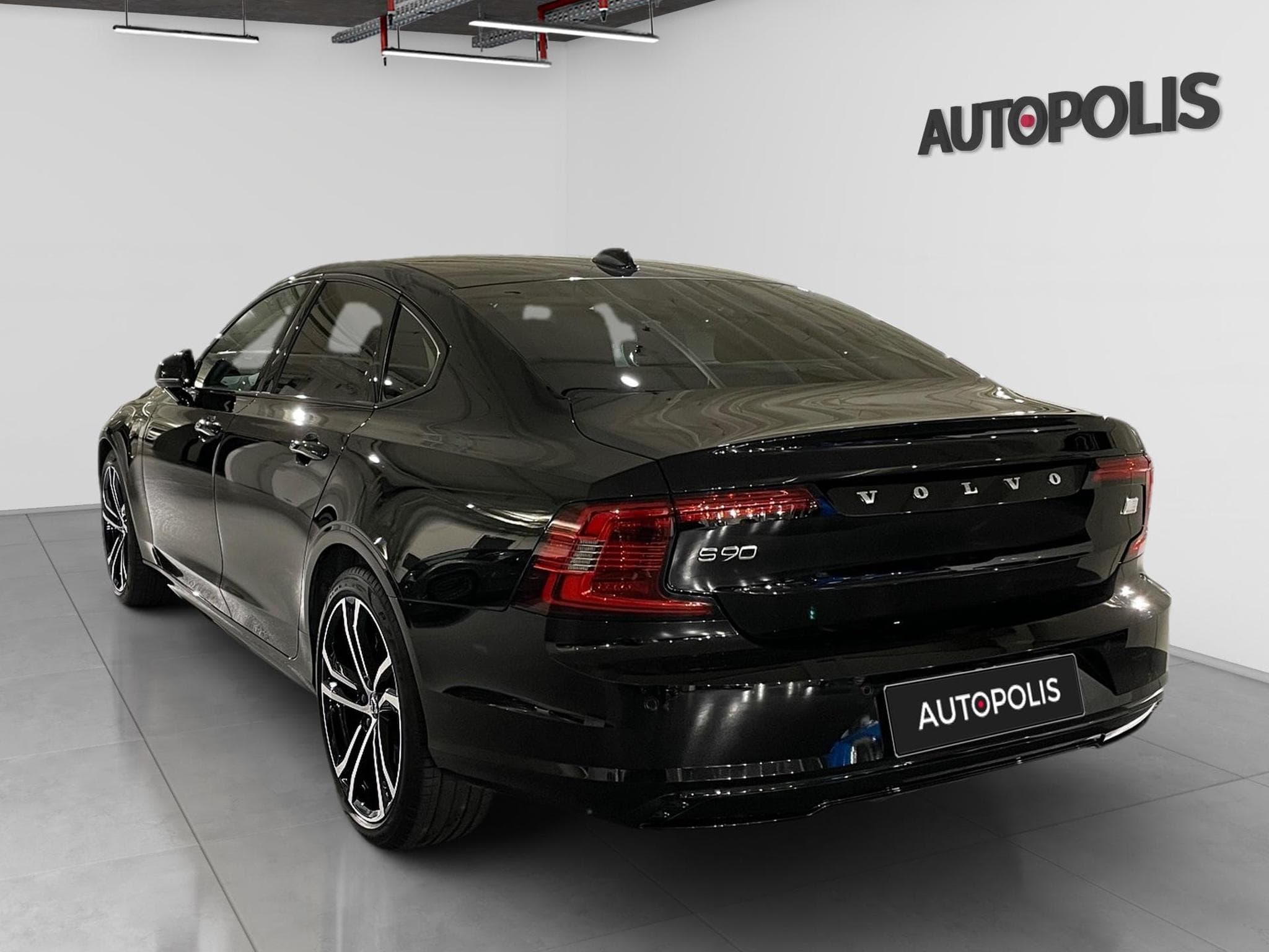 Volvo S90 2.0 T8 AWD Plus Dark / Hybride (2024) - Foto 20