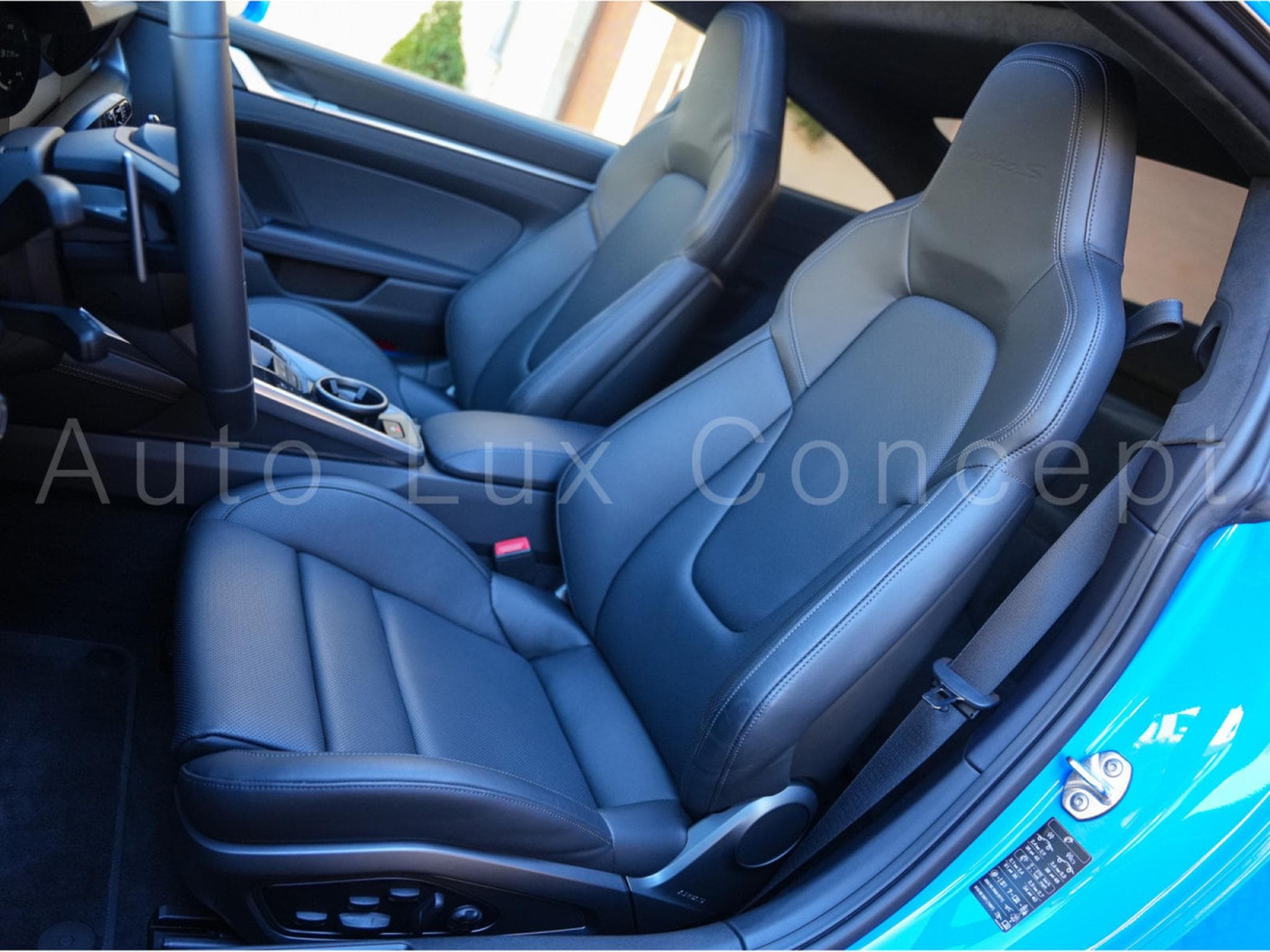 Porsche 911 911 Turbo S (2022) - Photo 7