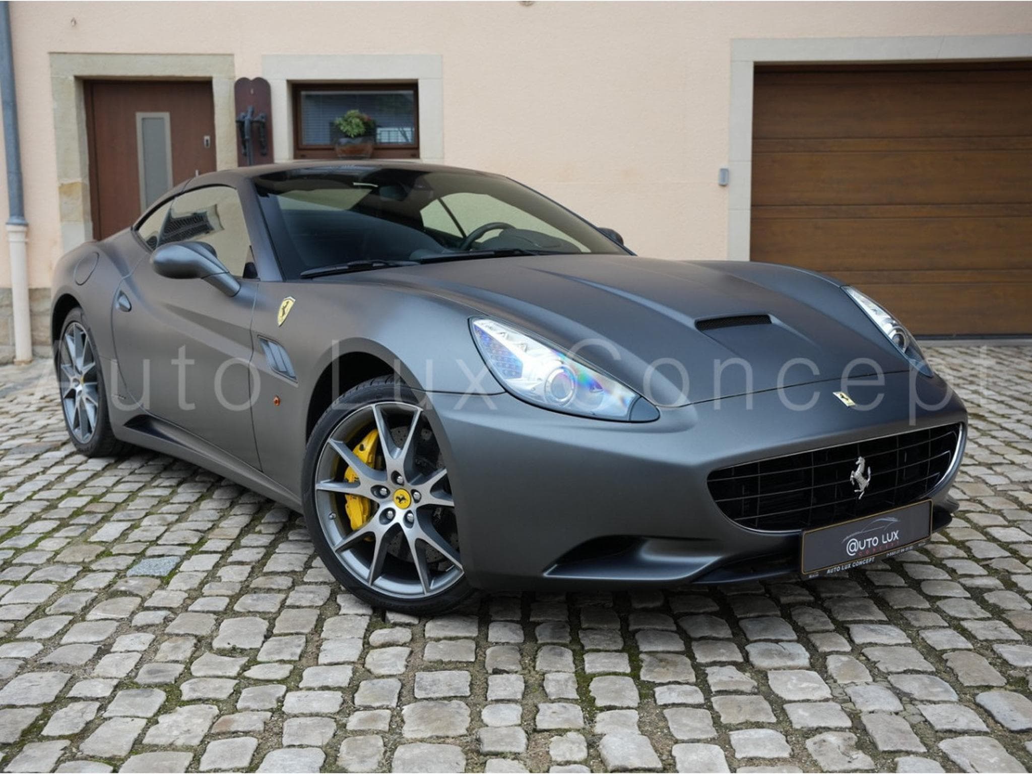 Ferrari California Grigio Opaco + Full PPF (2011) - Photo 2